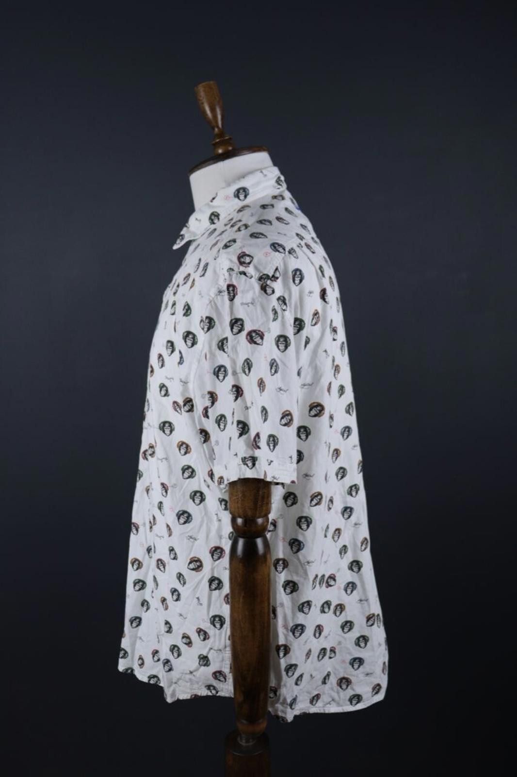 Desigual Desigual White Animal Printed Button Down Shirt Size XXL Size US XXL / EU 58 / 5 - 7 Thumbnail