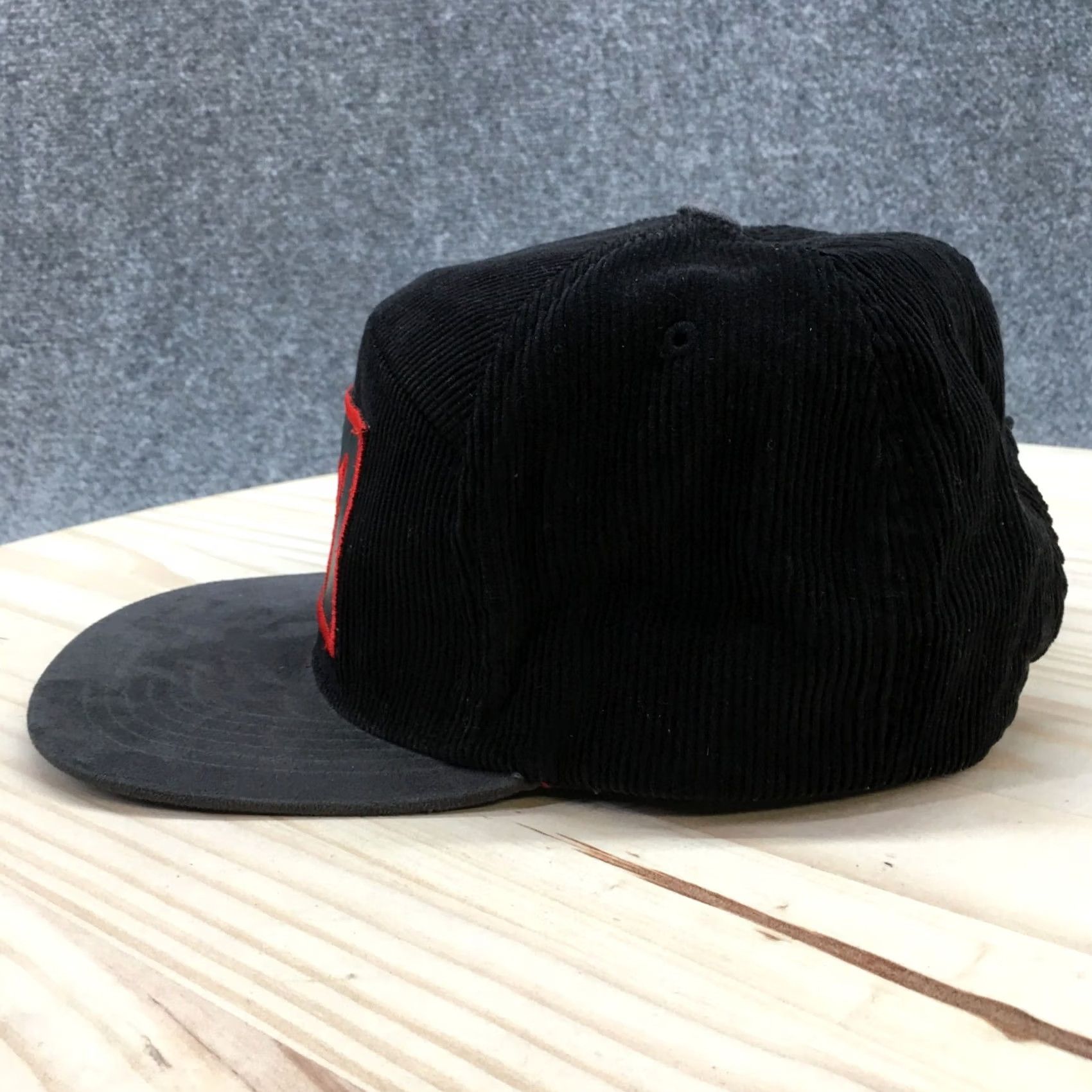Vintage Pit Bull Thief Corduroy Snapback Cap Hat Mens OS Black Flat Brim Adjustable Size ONE SIZE - 4 Thumbnail