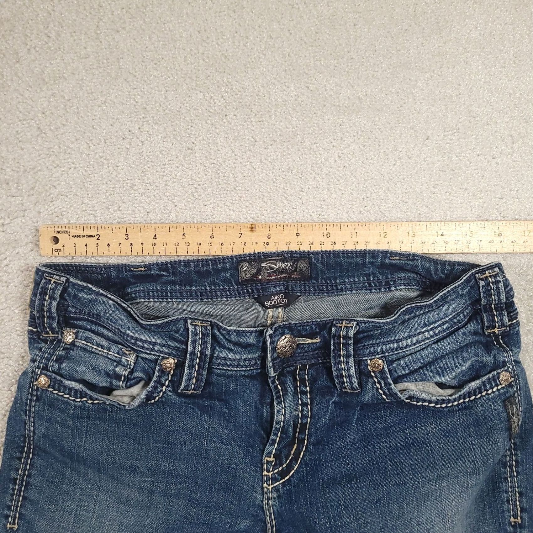 Silver Jeans Co. VINTAGE Silver Capri Womens 32 Blue Aiko Cut Off Jean Denim Distressed 18" Inseam Size 24" / US 00 / IT 34 - 3 Thumbnail