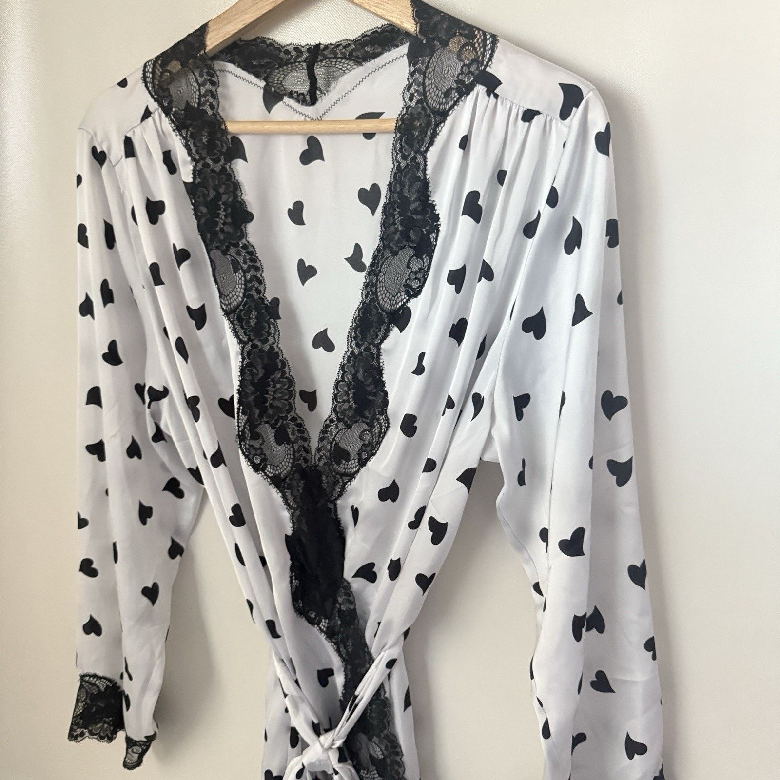 Shirley Of Hollywood Heart Lace Short Sexy Lingerie Robe