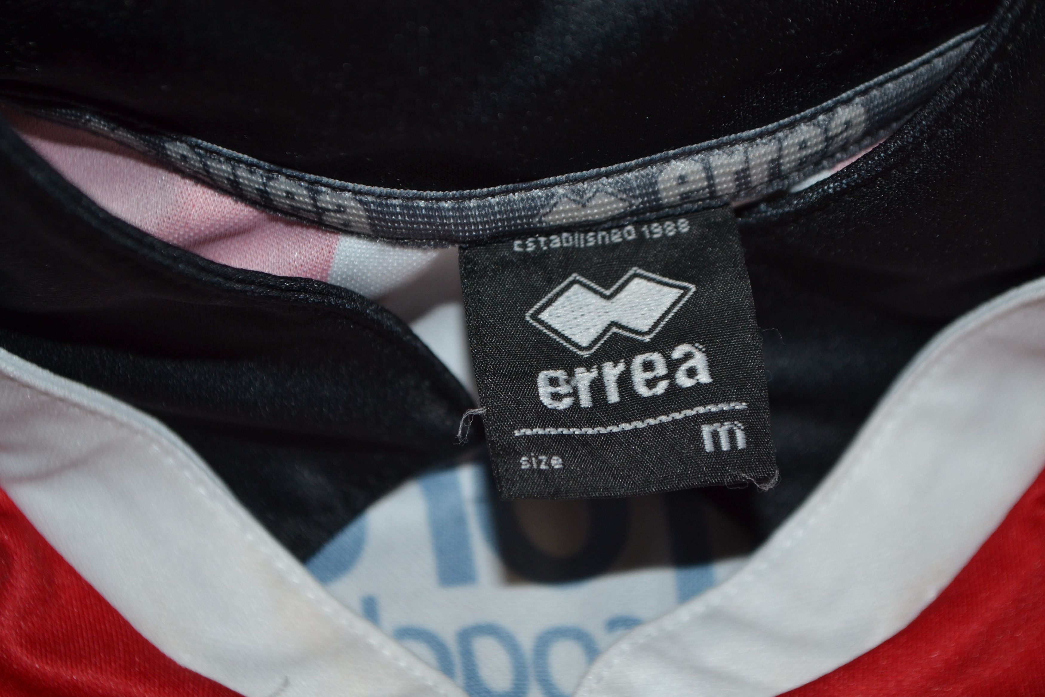 Errea FC Lincoln City Home Kit 2017 2018 Shirt Soccer Jersey Size US M / EU 48-50 / 2 - 3 Thumbnail