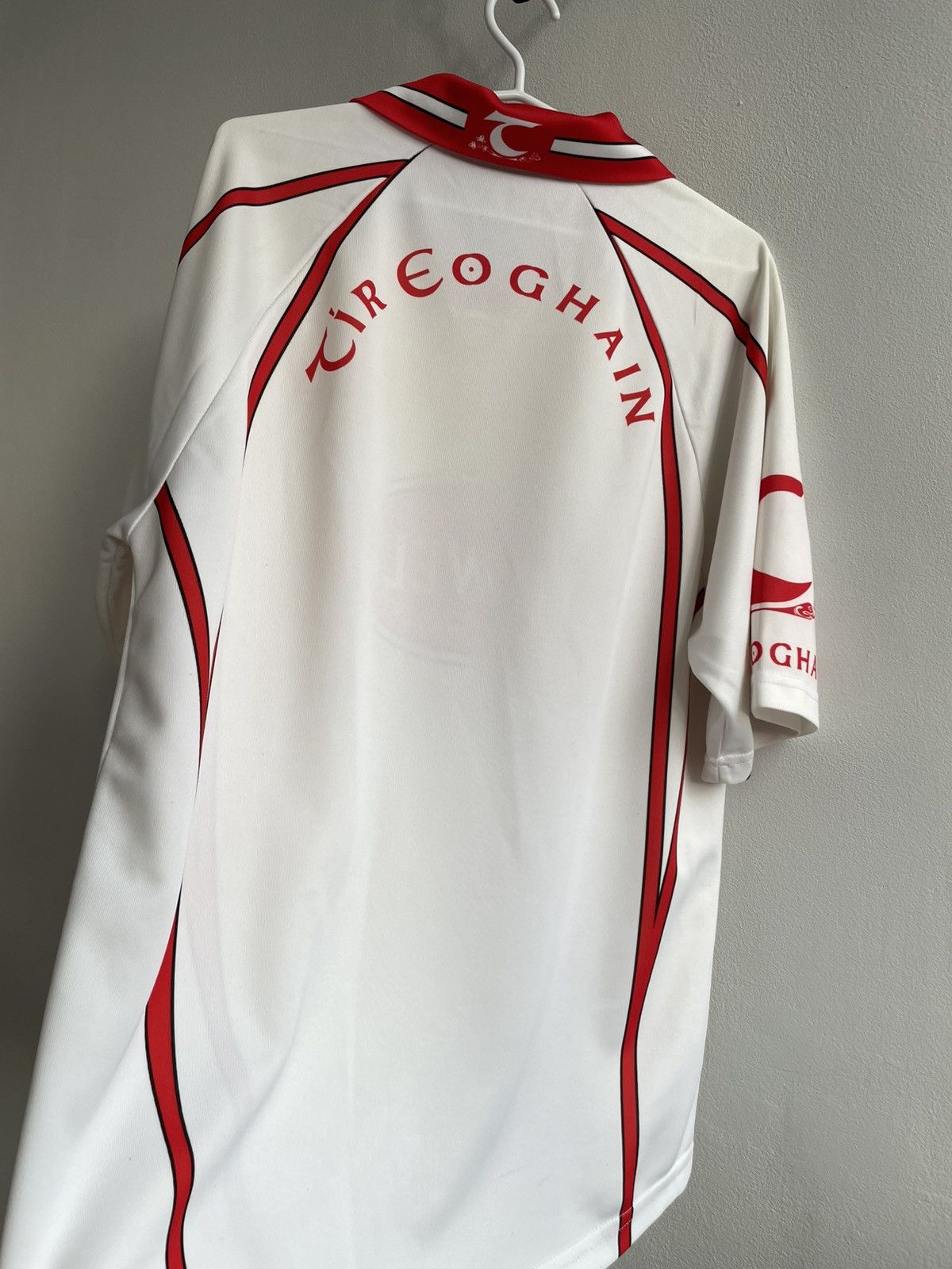 O'Neill Tyrone GAA 2004 2005 O'Neills Football Soccer jersey shirt Size US M / EU 48-50 / 2 - 16 Thumbnail