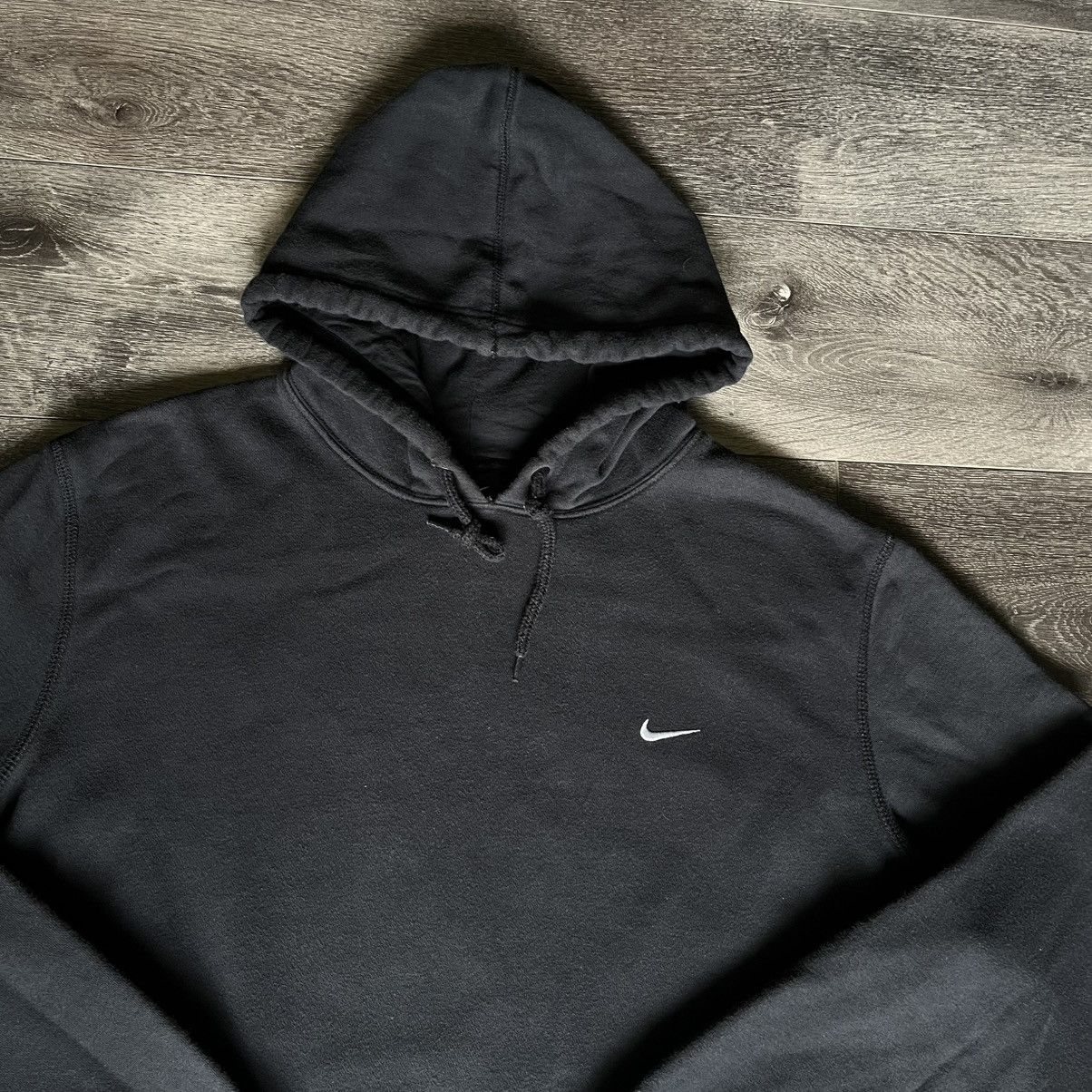 Nike Vintage 2000s Nike Basic Logo Swoosh Pullover Black Hoodie Size US XL / EU 56 / 4 - 1 Thumbnail