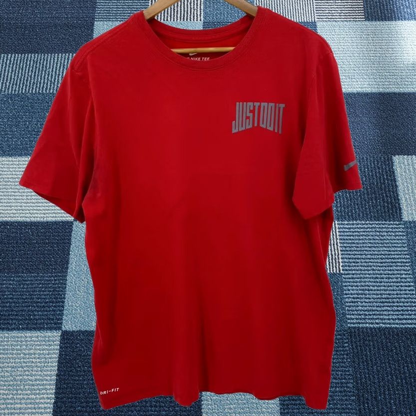 Nike Nike Just Do It T-Shirt Men's XL Red Double Sided Logo Short Sleeve Crew Neck Size US XL / EU 56 / 4 - 1 Thumbnail