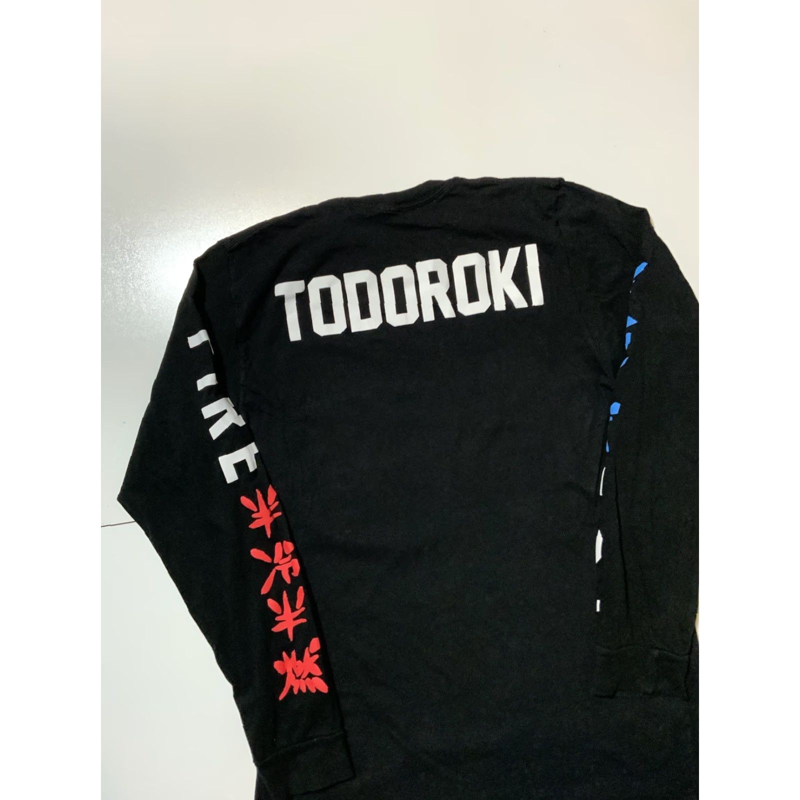 Vintage My Hero Academia Shoto Todoroki Ice Fire Manga Anime Graphic L/S T-Shirt Sz. M Men Black Size US M / EU 48-50 / 2 - 4 Thumbnail