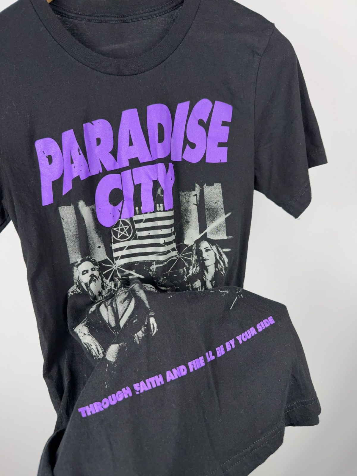 Band Tees Paradise City Rock Graphic Tee Metal Band Style Shirt Size US S / EU 44-46 / 1 - 6 Thumbnail