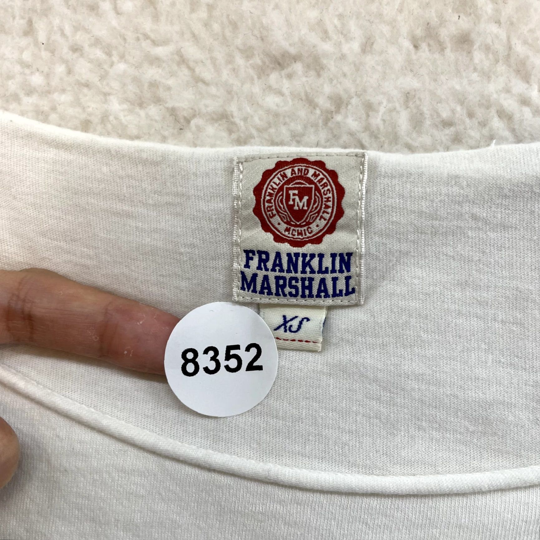 Franklin & Marshall VINTAGE Franklin & Marshall Top Shirt White XS Womens S/M Italy 2000s Y2K Preppy Sporty College University Wide Neck Size S / US 4 / IT 40 - 8 Thumbnail