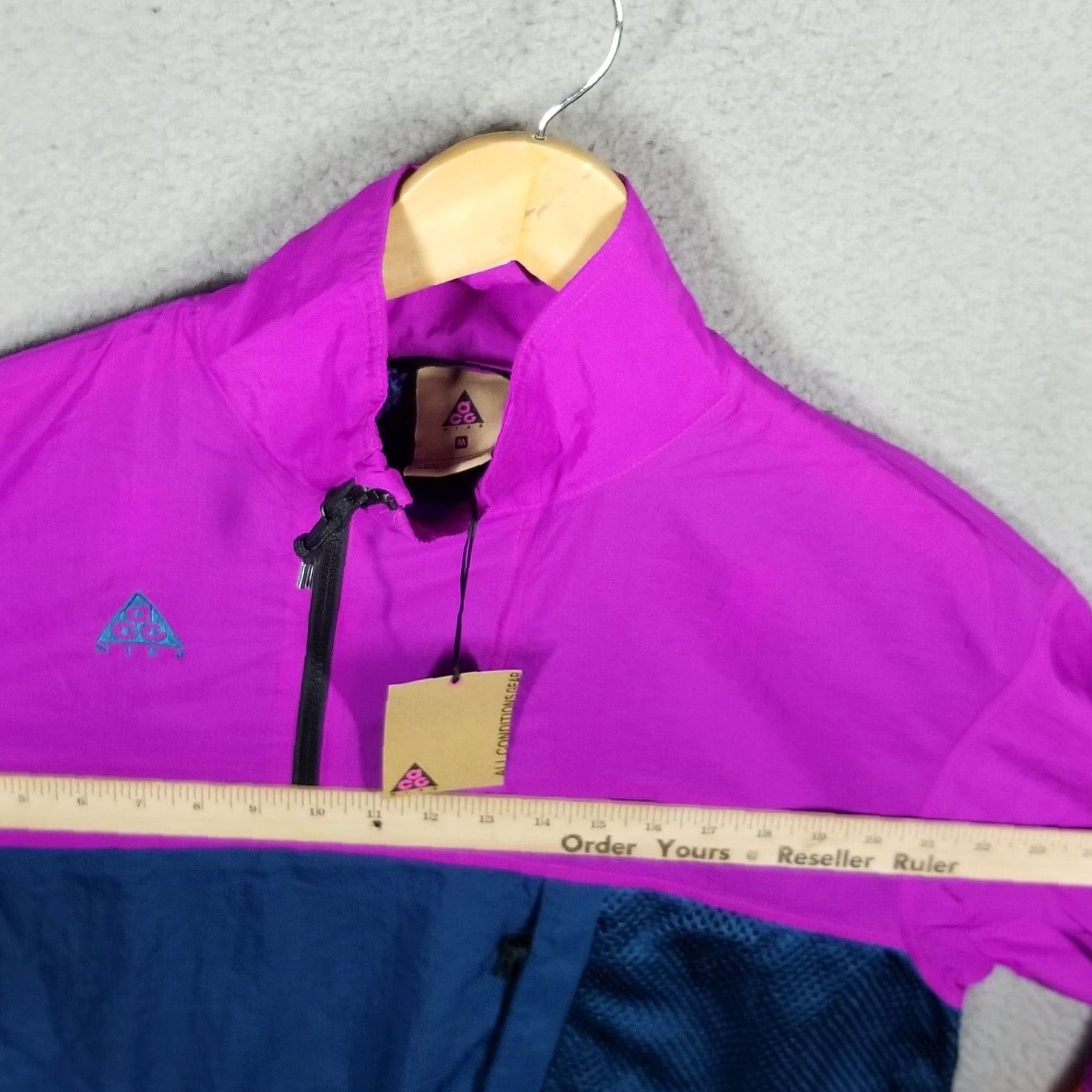 Nike ACG VINTAGE Nike Womens M ACG NRG Packable Anorak Jacket BQ3615-551 Vivid Purple/blue Force Size M / US 6-8 / IT 42-44 - 7 Thumbnail