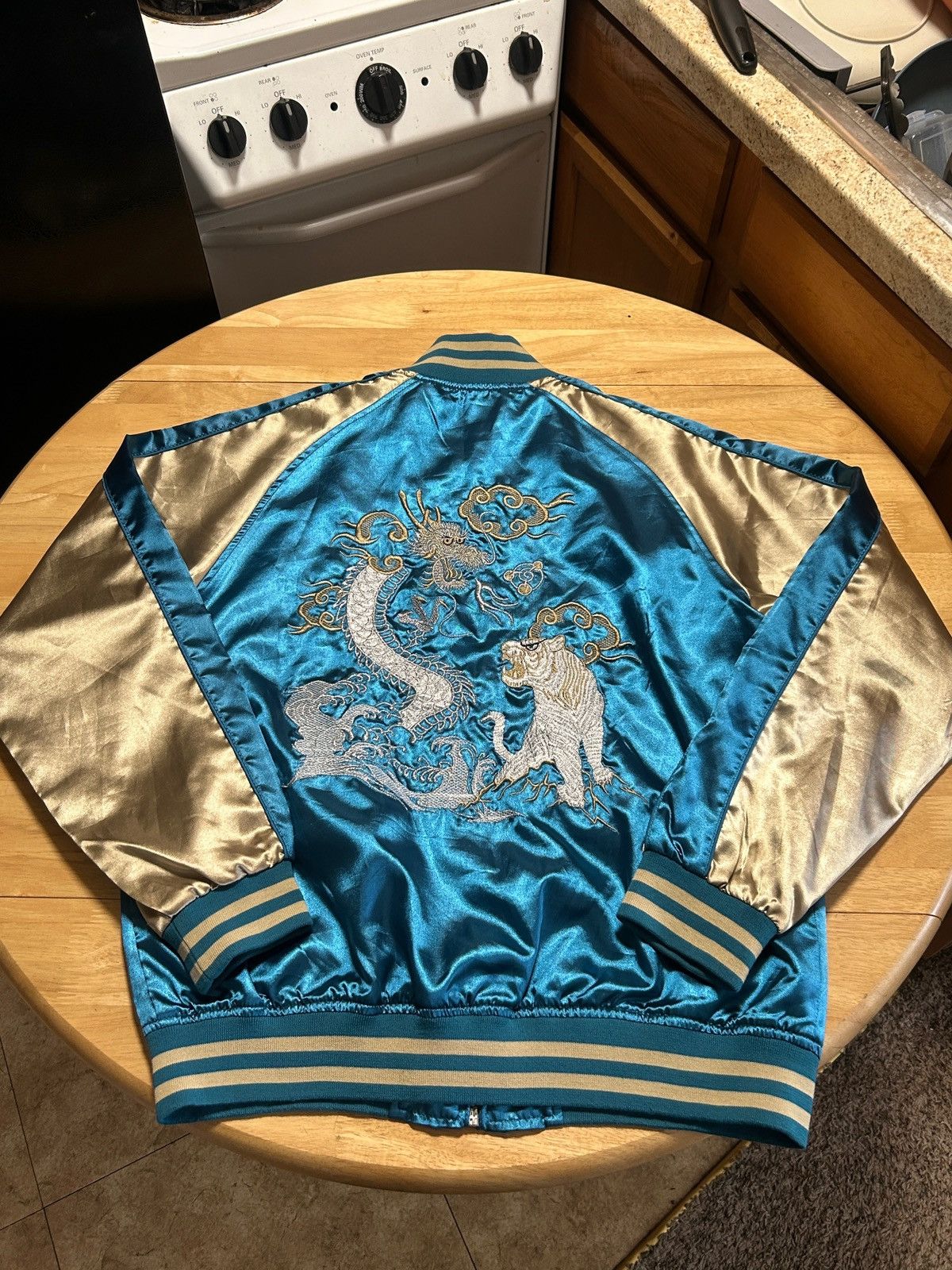 Other Japanese blue gold Sukajan Size US XL / EU 56 / 4 - 2 Thumbnail