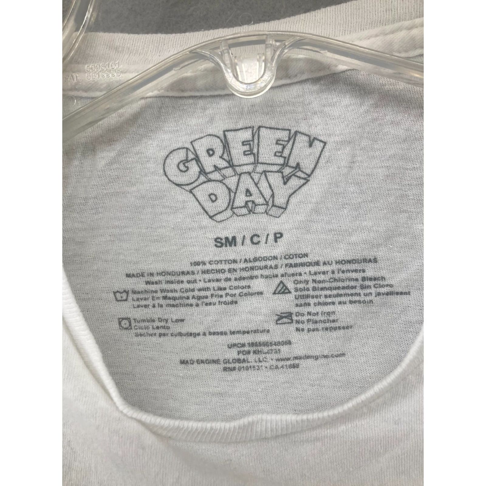 Vintage VINTAGE: Green Day T-Shirt Mens Small White Dookie Airplane Bombs Shirt Size US S / EU 44-46 / 1 - 5 Thumbnail