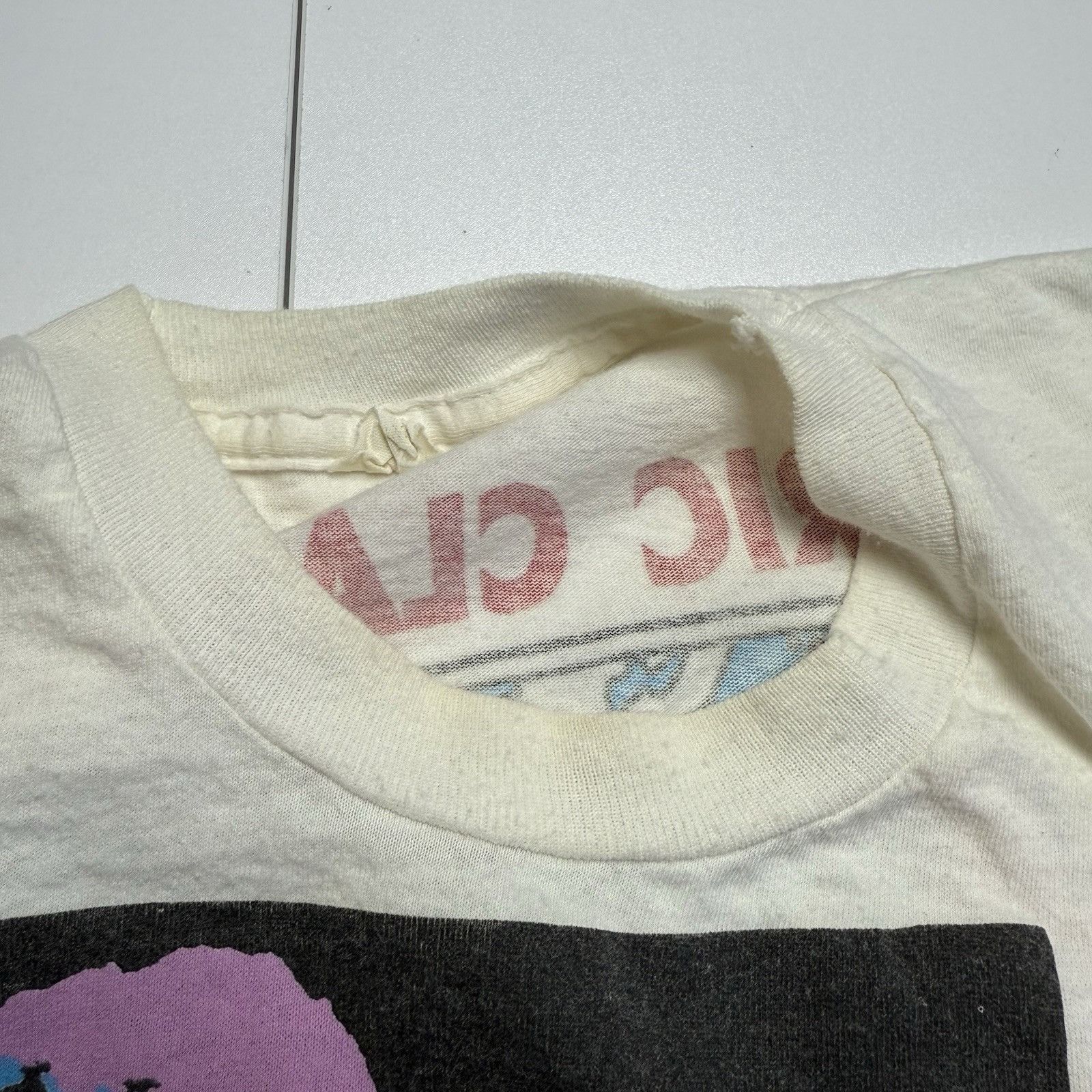Band Tees Vintage Eric Clapton Journeyman Tour T Shirt Mens S/M White Size US S / EU 44-46 / 1 - 7 Thumbnail