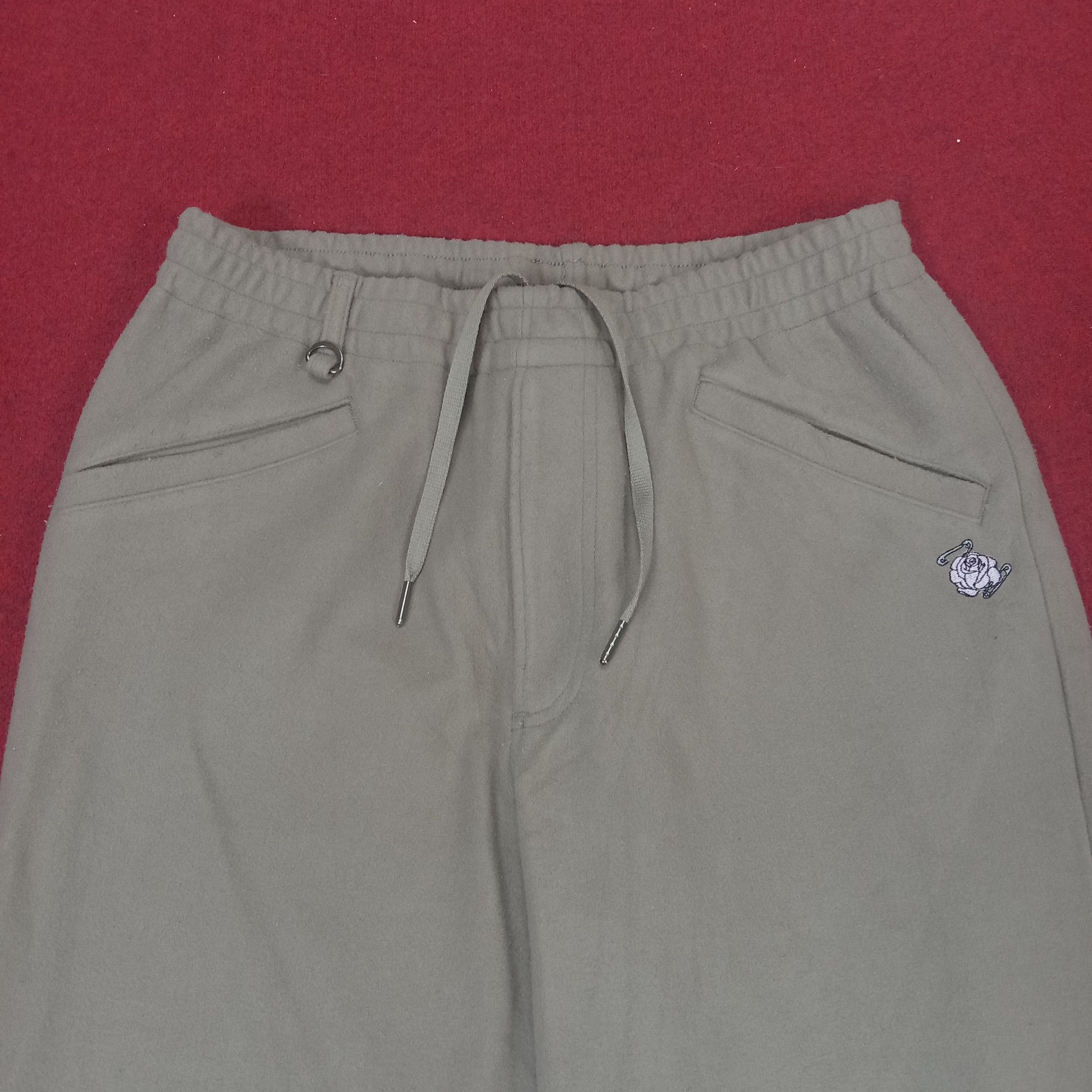 GU GU X Undercover Japanese Brand Streetwear Sweatpants Size US 30 / EU 46 - 2 Thumbnail
