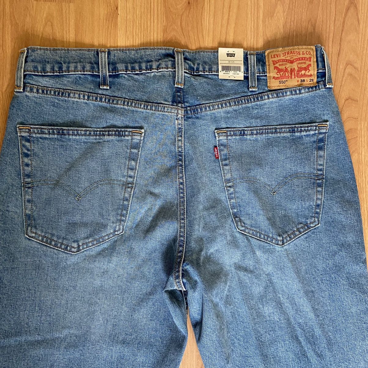 Levi's NWT Levi’s Men’s 550 Relaxed Jeans Size 38x29 Size US 38 / EU 54 - 6 Thumbnail