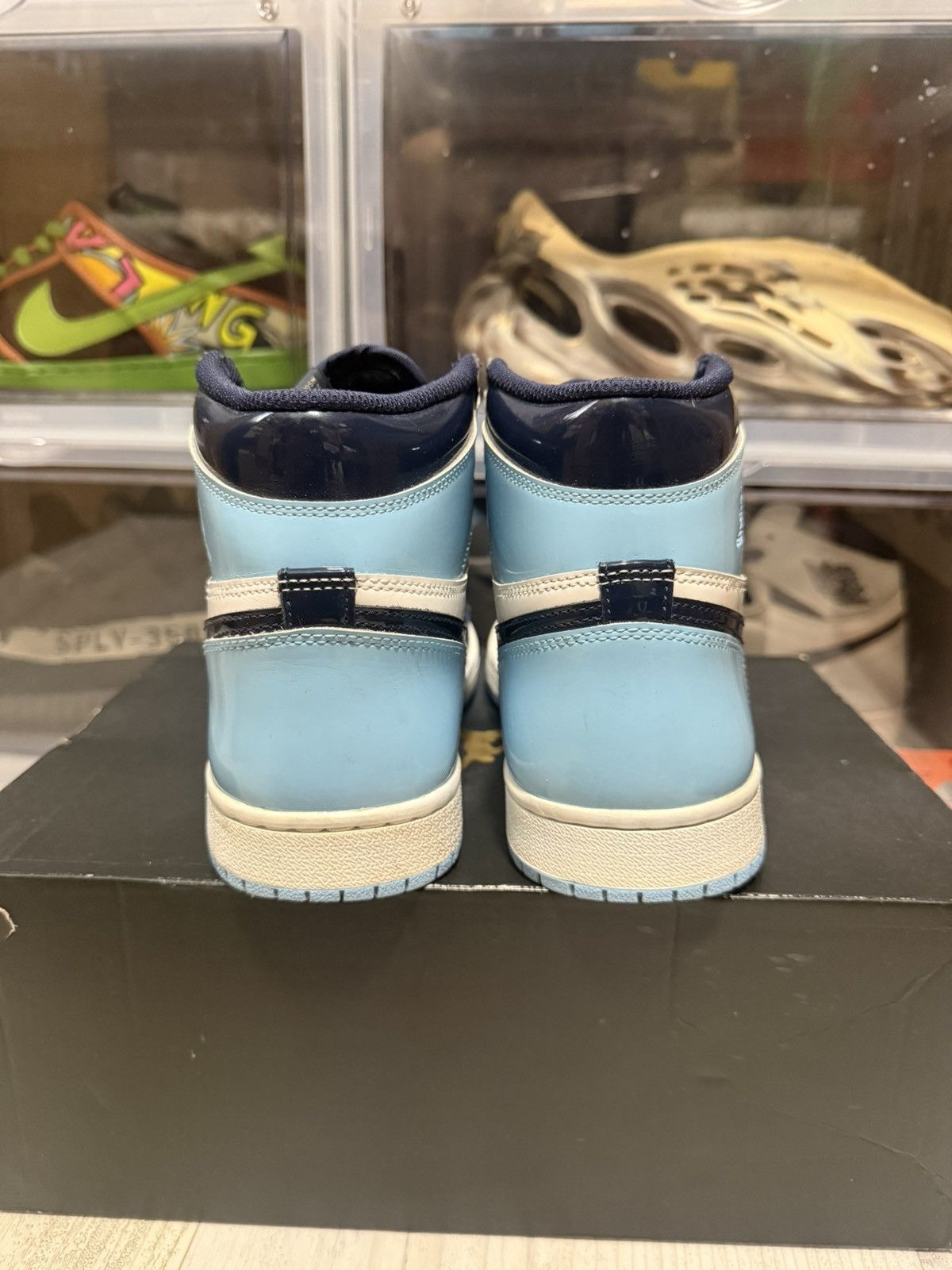 Jordan Brand Air Jordan 1 Retro High OG Patent UNC Size US 7 / IT 37 - 5 Thumbnail