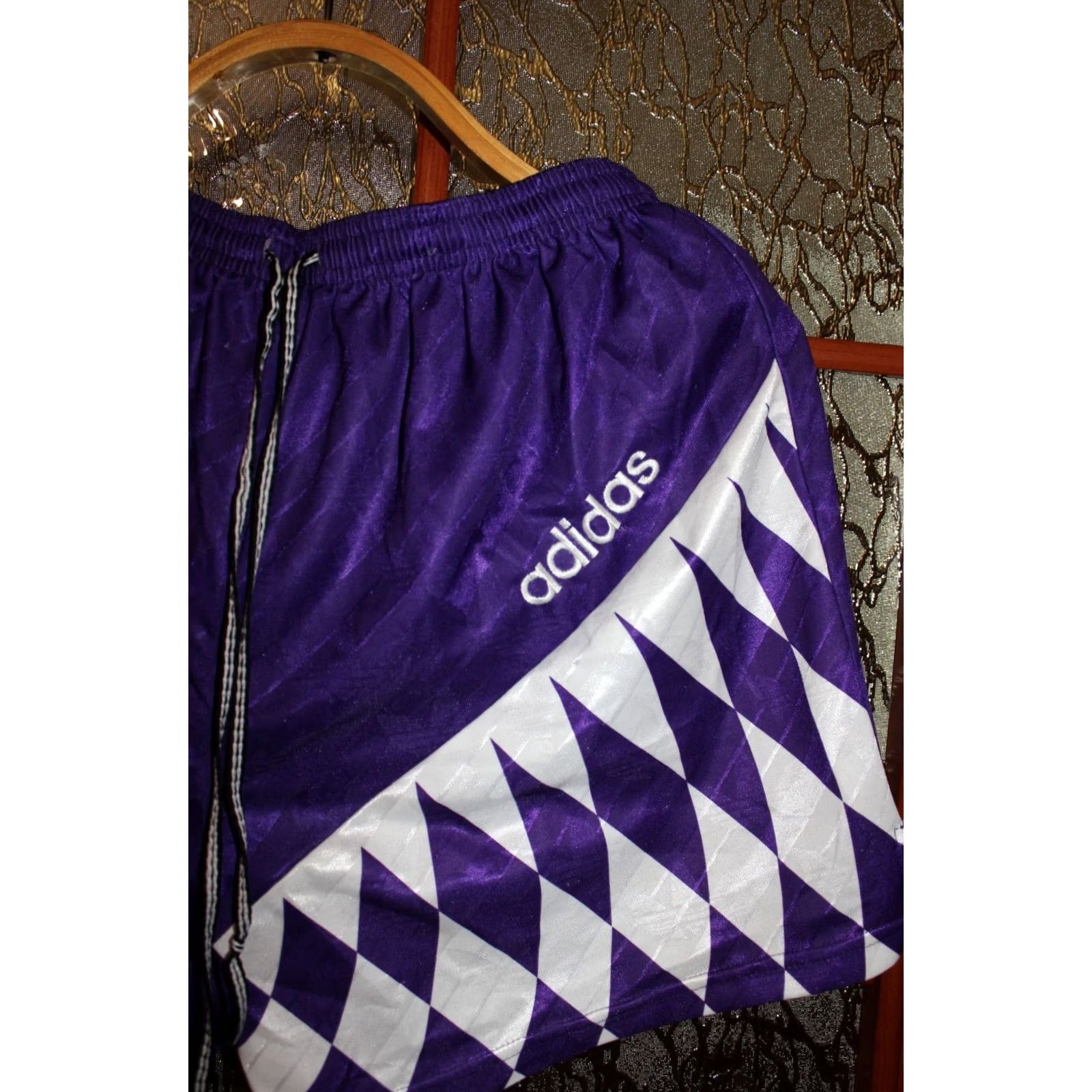 Adidas VINTAGE Adidas violet Purple Running shorts Anderlecht/Austria Wien L/M Shorts Mens Size US 31 - 2 Thumbnail