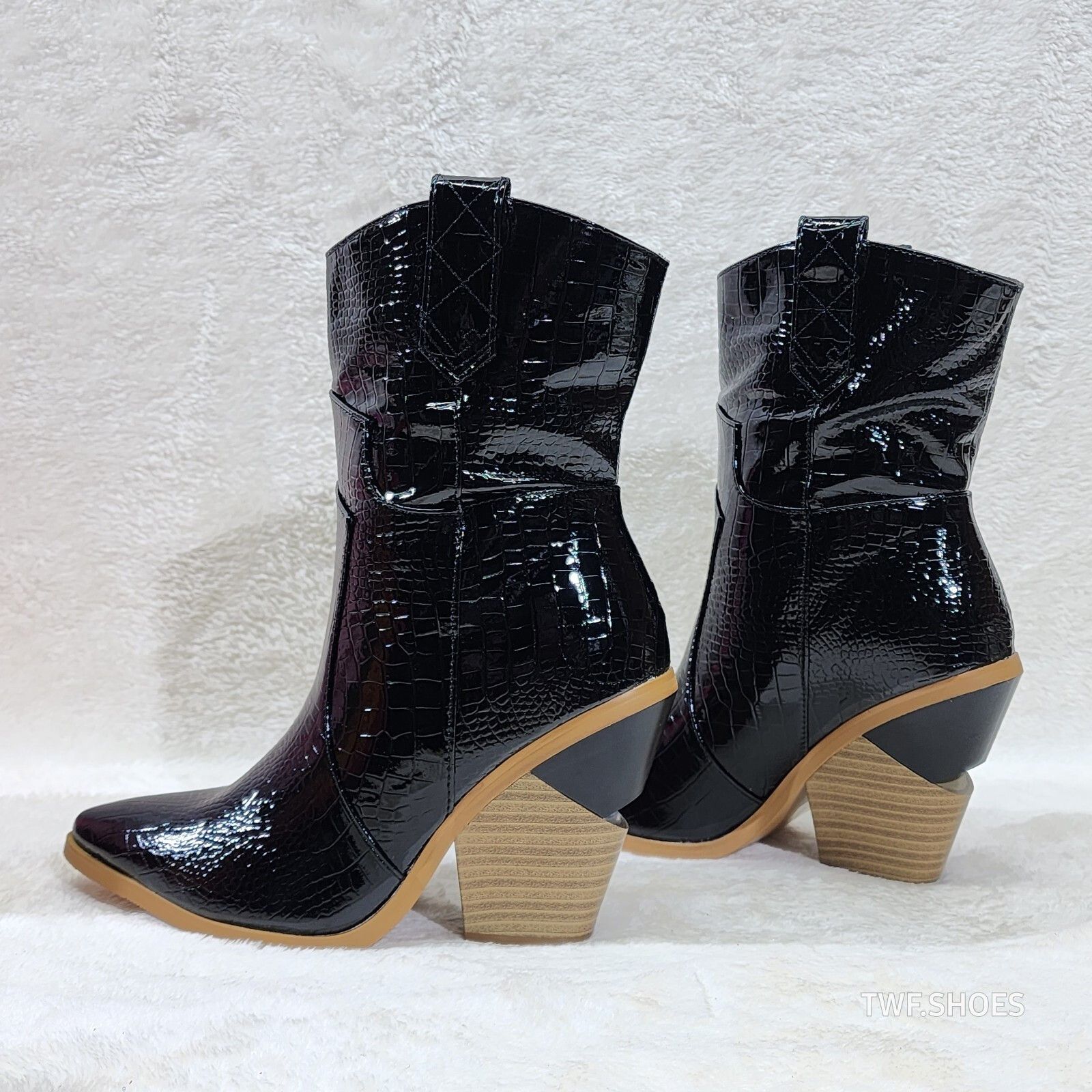 Other Twisted Black Patent Country Western Cowgirl Ankle Boots 2 T Size US 9 / IT 39 - 1 Thumbnail