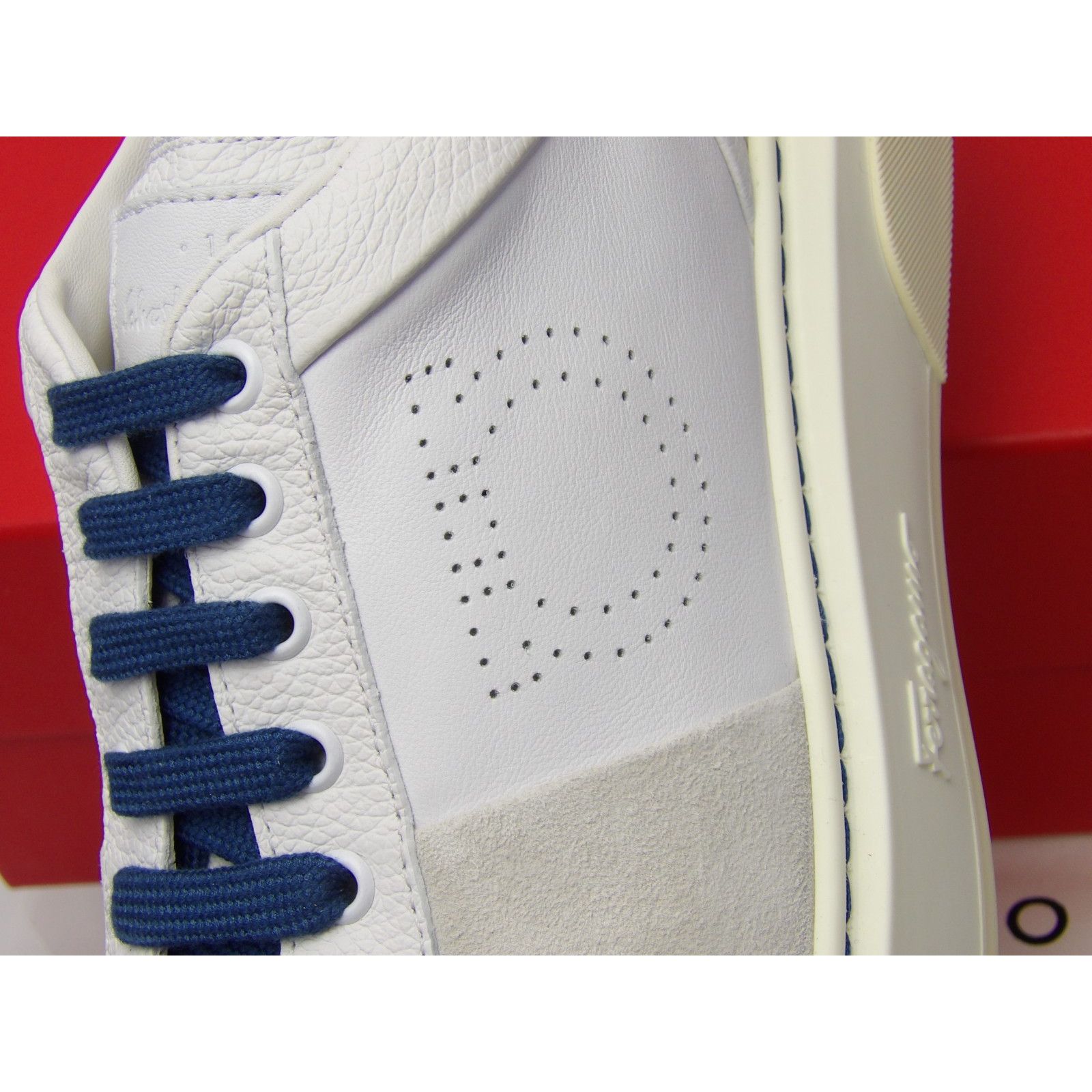 Salvatore Ferragamo FERRAGAMO CASSINA WHITE LEATHER GANCINI LOGO SNEAKERS 13 IT Size US 14 / EU 47 - 5 Thumbnail