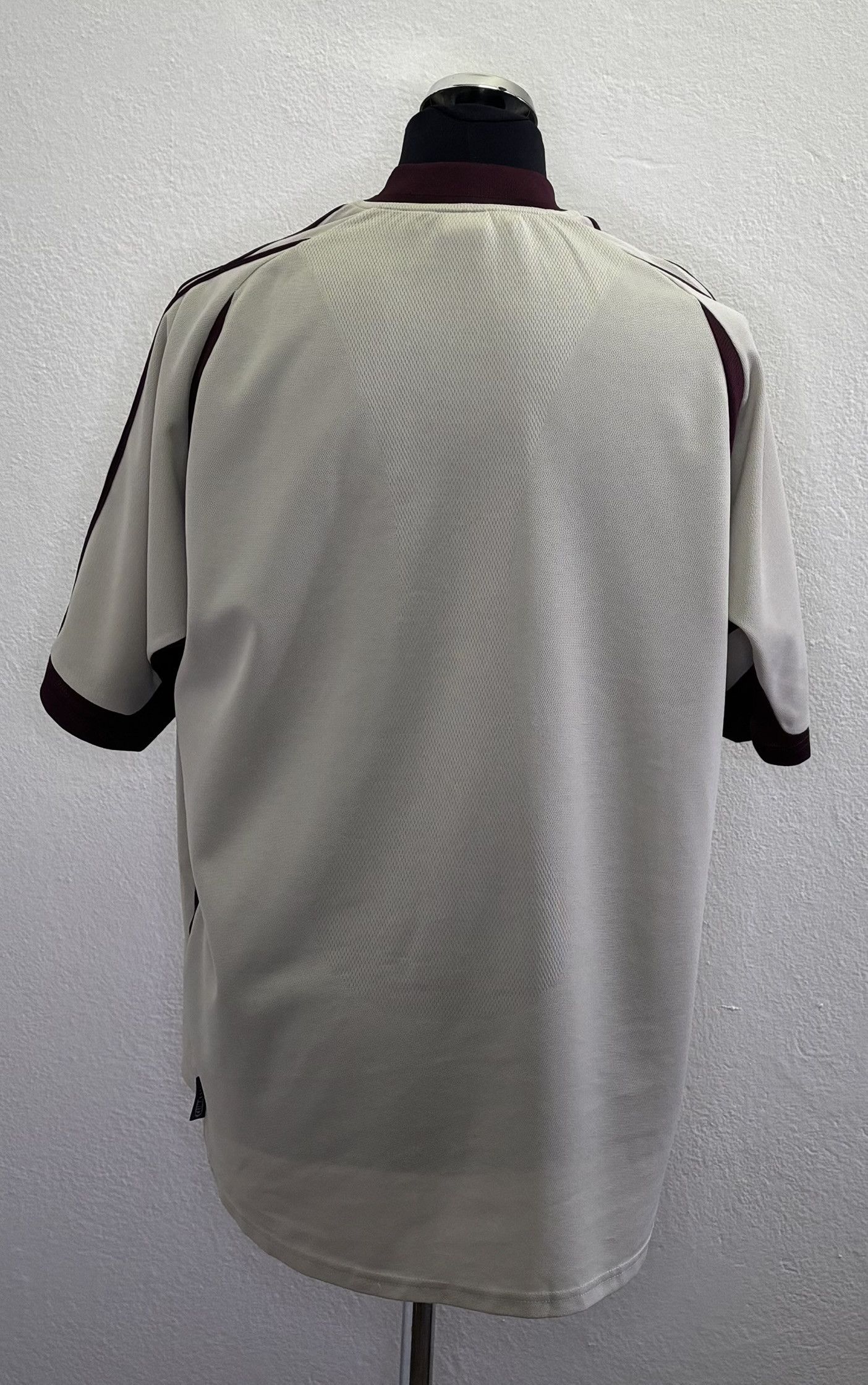 Adidas × Vintage Benfica Lisbon 2001-2002 Adidas Football Jersey size XL Size US XL / EU 56 / 4 - 2 Thumbnail