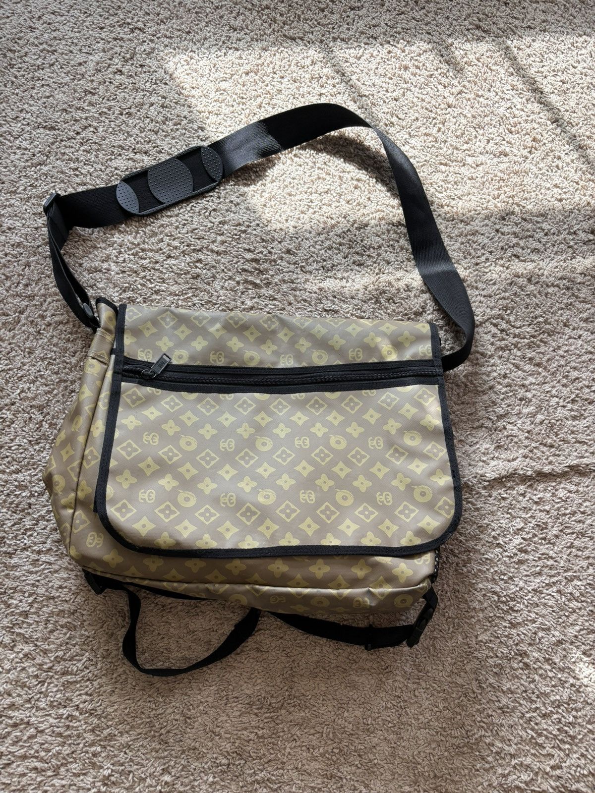 Stussy Stussy cease and desist messenger bag. Size 34 - 7 Thumbnail
