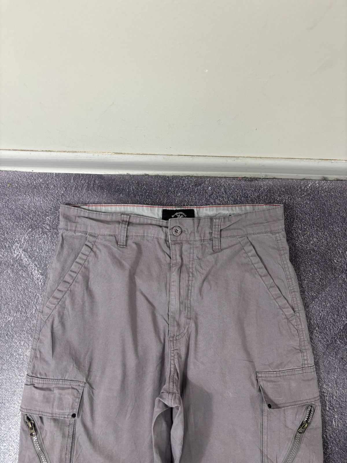 Beverly Hills Polo Club Beverly Hills Polo Club Y2K Zip Pockets Hype Cargo Shorts Size US 30 / EU 46 - 7 Thumbnail