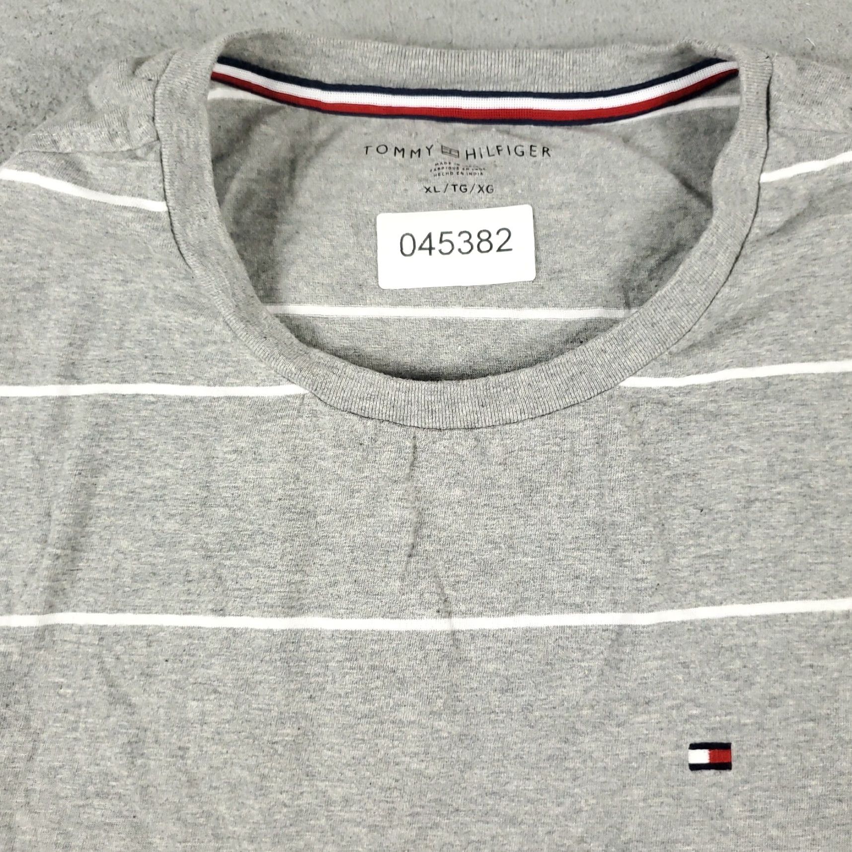 Tommy Hilfiger Tommy Hilfiger Gray Striped T-Shirt Mens Adult XL Casual Short Sleeve Regular Fit Size US XL / EU 56 / 4 - 2 Thumbnail