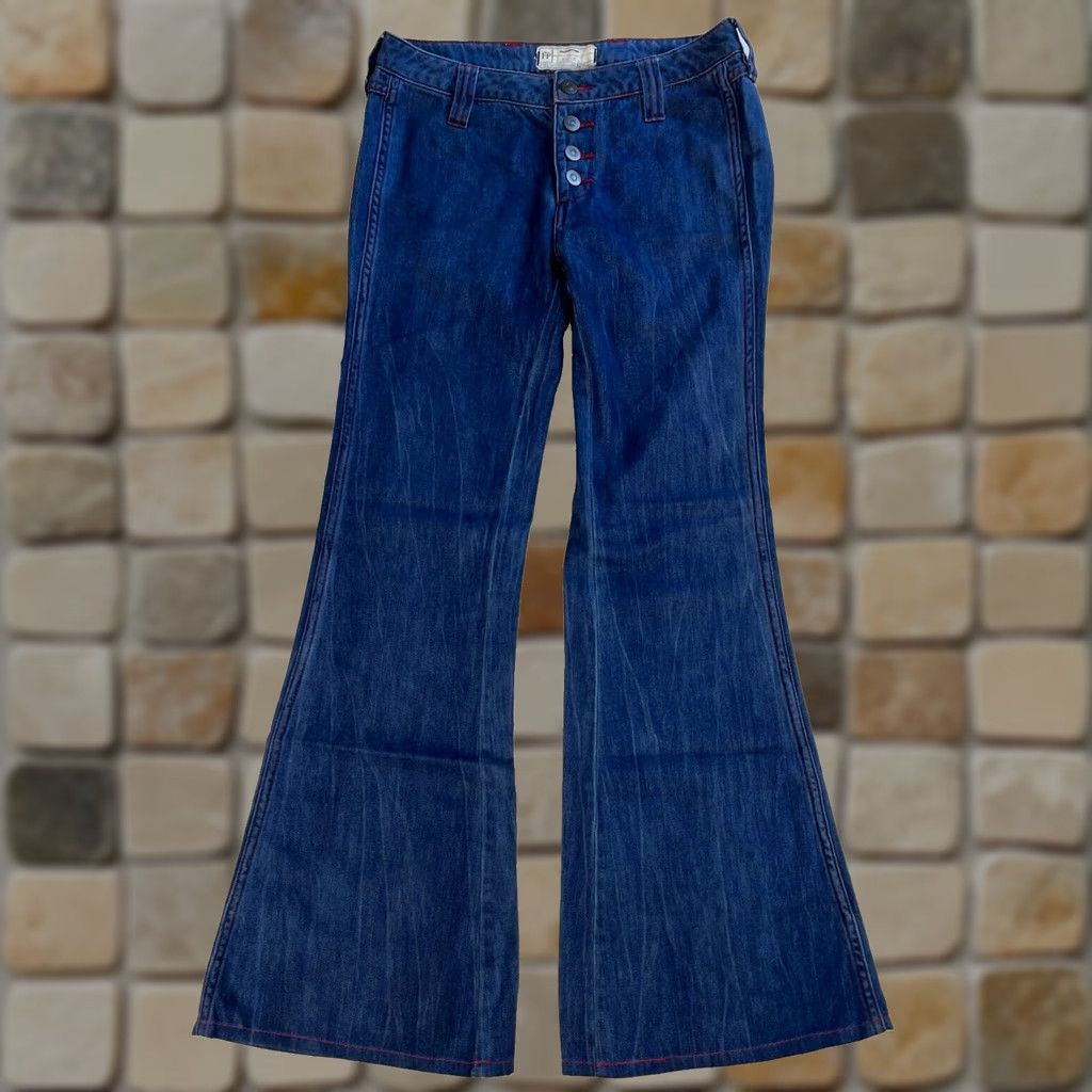 Free People VINTAGE Free People Women's Flare Jeans Boho Embroidered Sz 25 Blue Cotton Denim 31in Inseam Womens Size 42" / US 20 - 1 Thumbnail