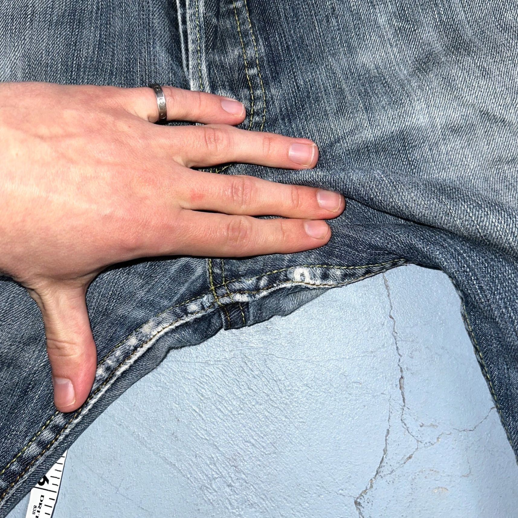 Levi's VINTAGE Levi's 501 Jeans Men Straight 33x30 Blue Med Wash 90s 501 Series Denim Cotton Size US 33 - 6 Thumbnail