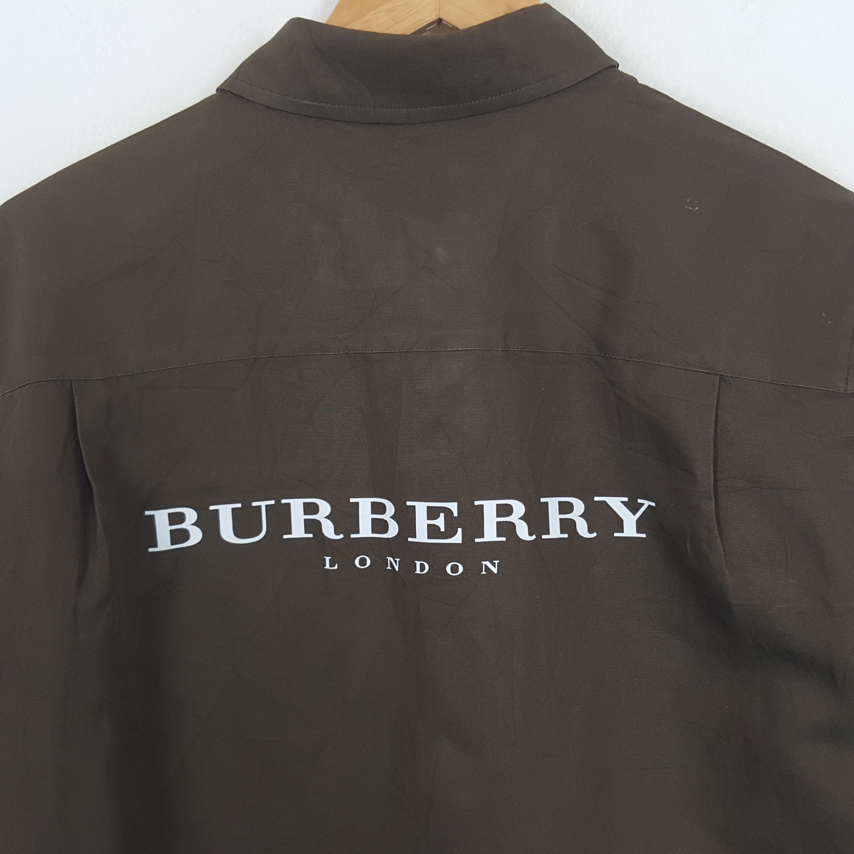 Burberry × Vintage Vintage Burberry London Designer Shirt Button Up Size US L / EU 52-54 / 3 - 2 Thumbnail