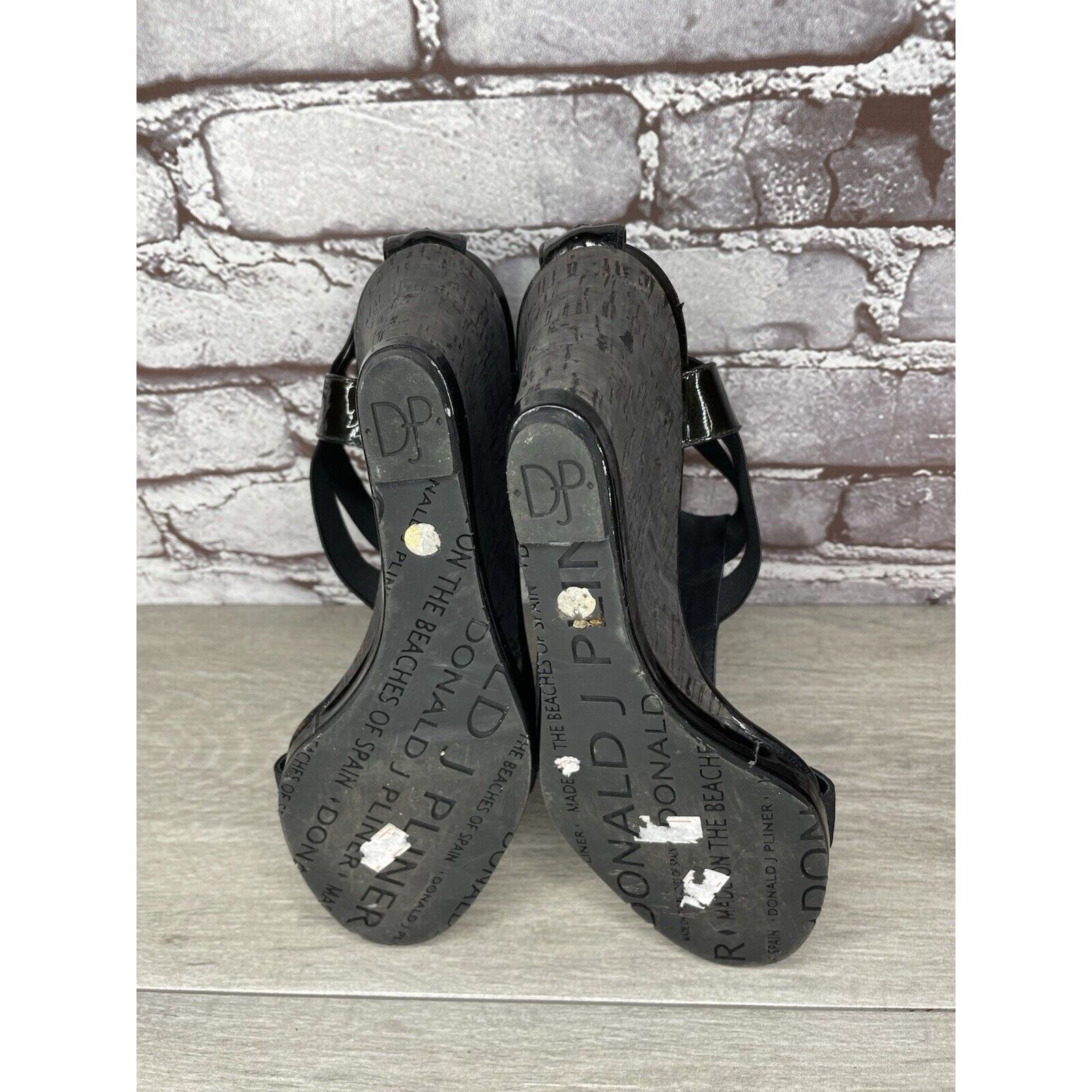 Donald Pliner Donald Pliner Black Patent Leather Back Zip Wedge Sandals Wo Size US 8.5 / IT 38.5 - 19 Thumbnail