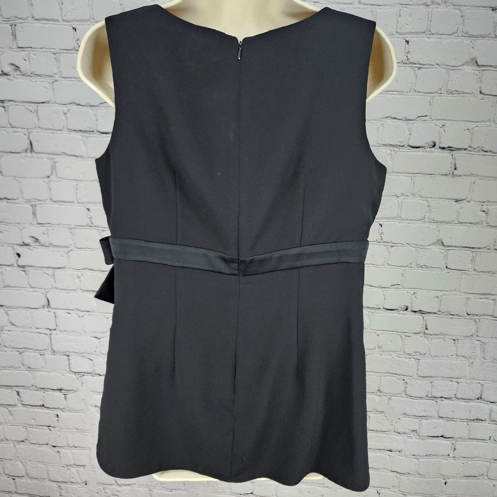 Talbots Talbots Blouse Satin Bow V-Neck Sleeveless Peplum Band Top 10 Black Womens Dressy Party/Cocktail Size L / US 10 / IT 46 - 2 Thumbnail