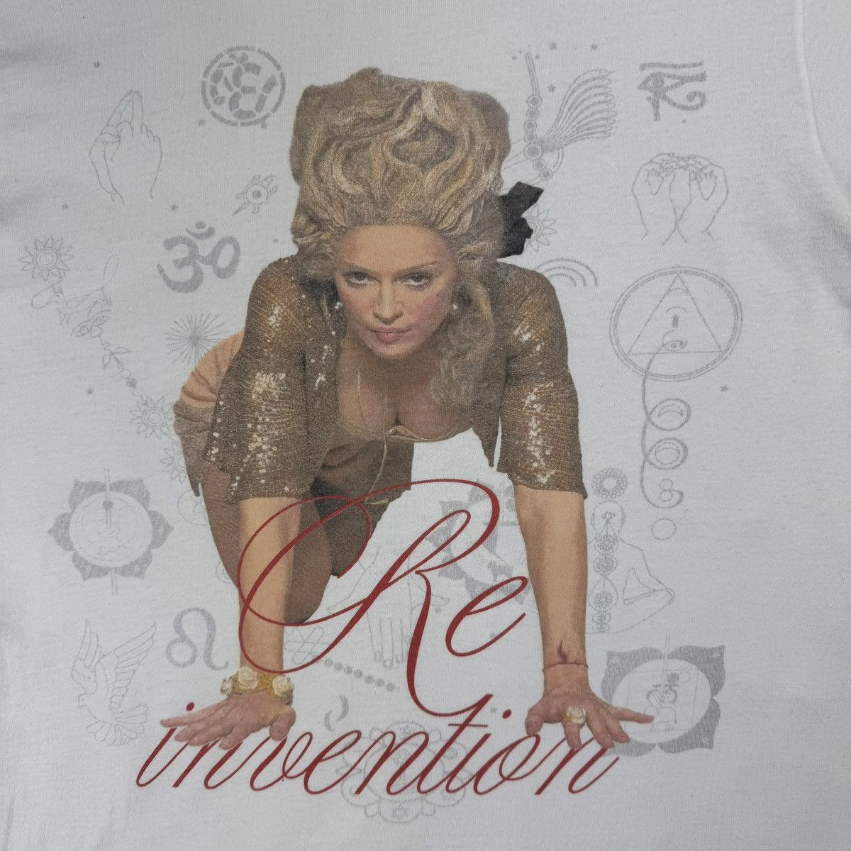 Band Tees Vintage Madonna 2004 Re-Invention World Tour T-shirt Size US M / EU 48-50 / 2 - 6 Thumbnail