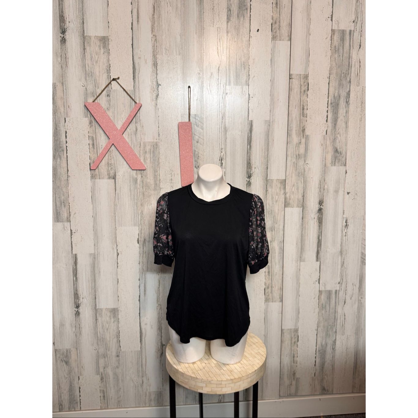 Other Alison Andrews Black Top XL Floral Puff Sleeve Blouse Stretchy Casual Workwear NWT Size XL / US 12-14 / IT 48-50 - 1 Thumbnail