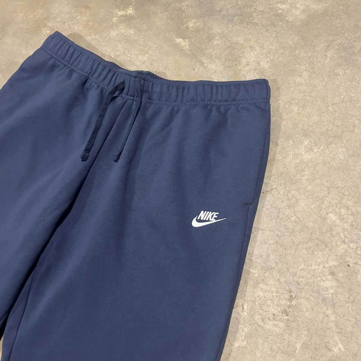Nike Brand New Nike Embroidered Swoosh Jogger Sweatpants Size US 36 / EU 52 - 3 Thumbnail