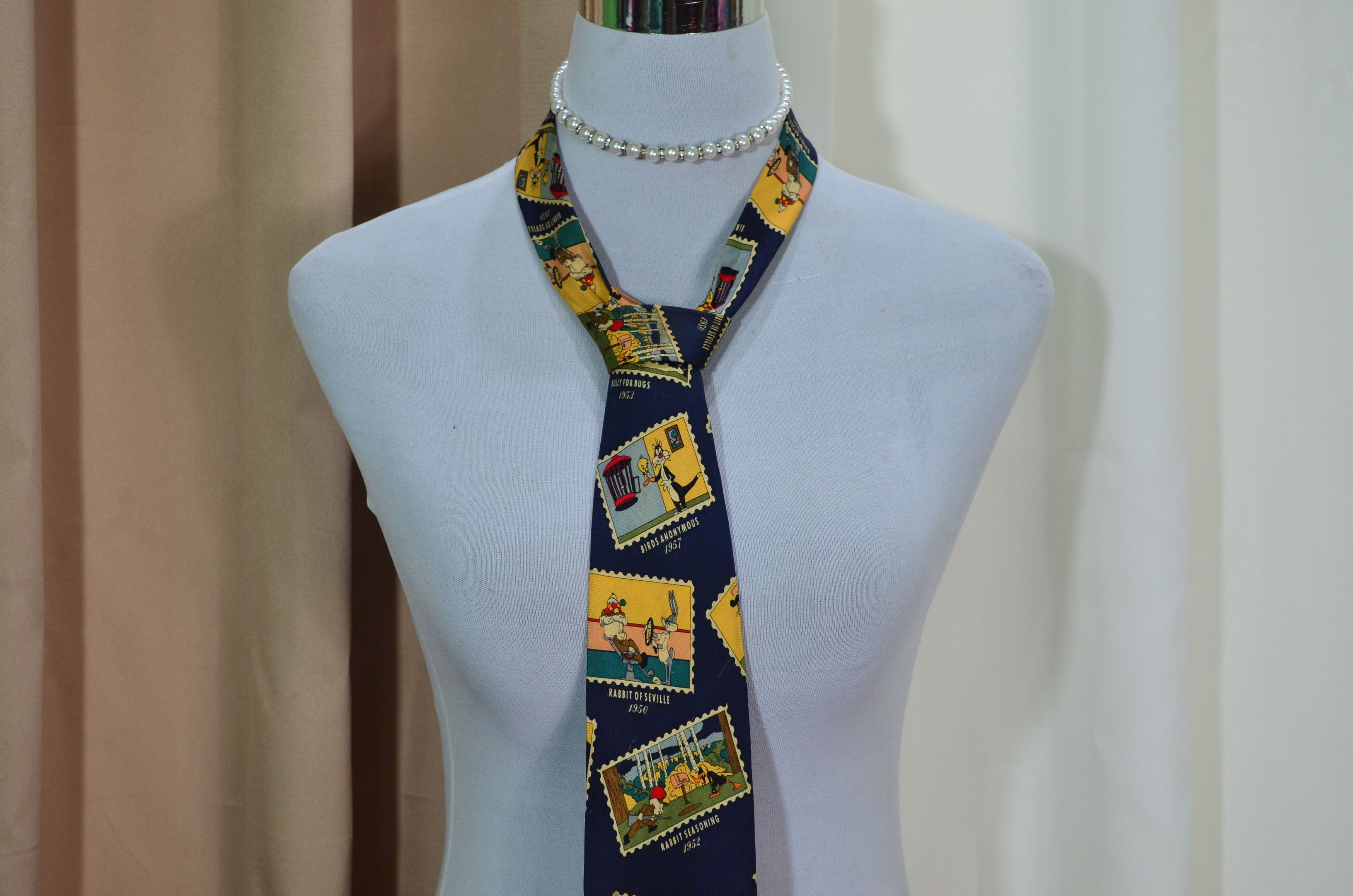 Vintage Vintage Warner Bros. Inc. Looney Tunes 1992 Necktie Size ONE SIZE - 4 Thumbnail