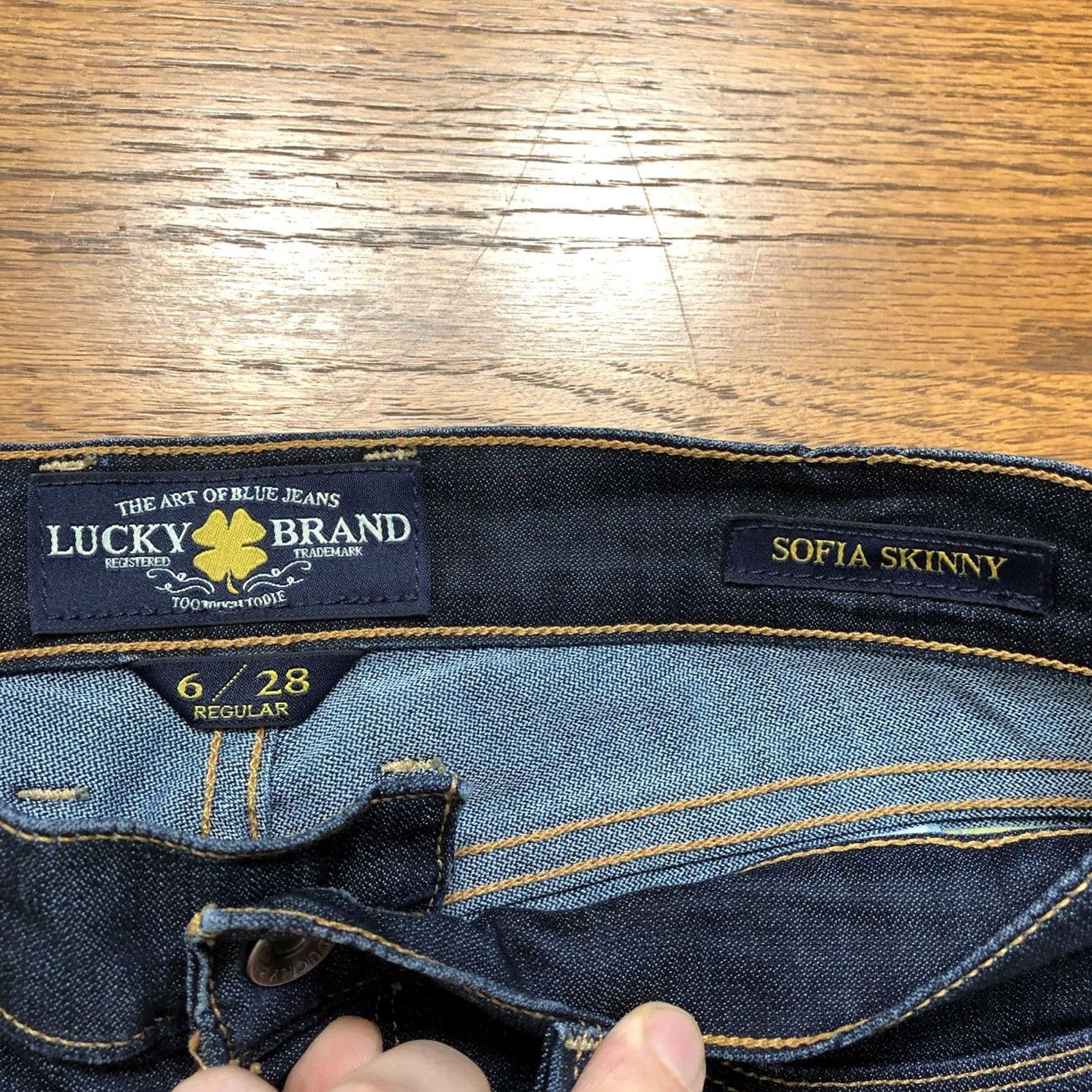 Lucky Brand Lucky Brand Sofia Skinny Leg Jeans Blue Denim 6 Womens 32 Inseam Regular Size 28" / US 6 / IT 42 - 6 Thumbnail