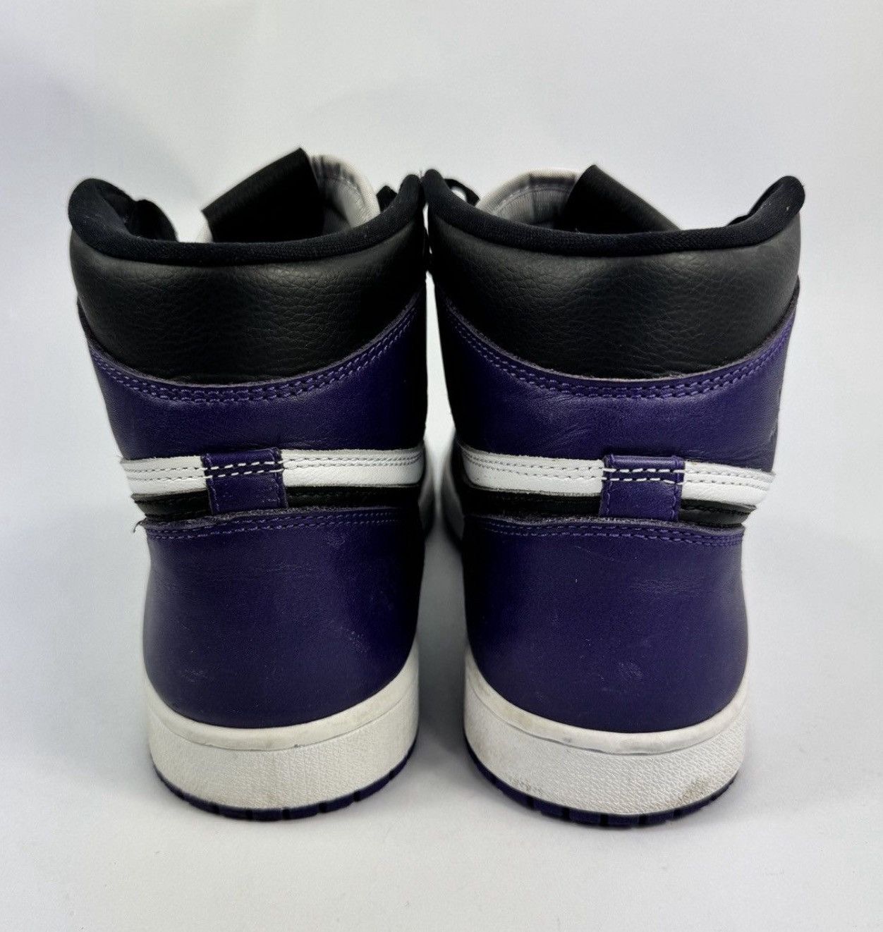 Nike JORDAN 1 RETRO HIGH TOP SNEAKERS Size US 10 / EU 43 - 3 Thumbnail