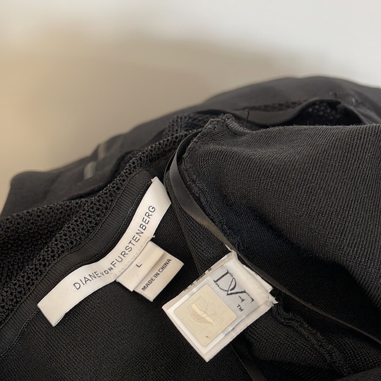 Diane von Furstenberg Diana Von Furstenberg “Moscow” Black Mini Bodycon Dress L Size L / US 10 / IT 46 - 11 Thumbnail