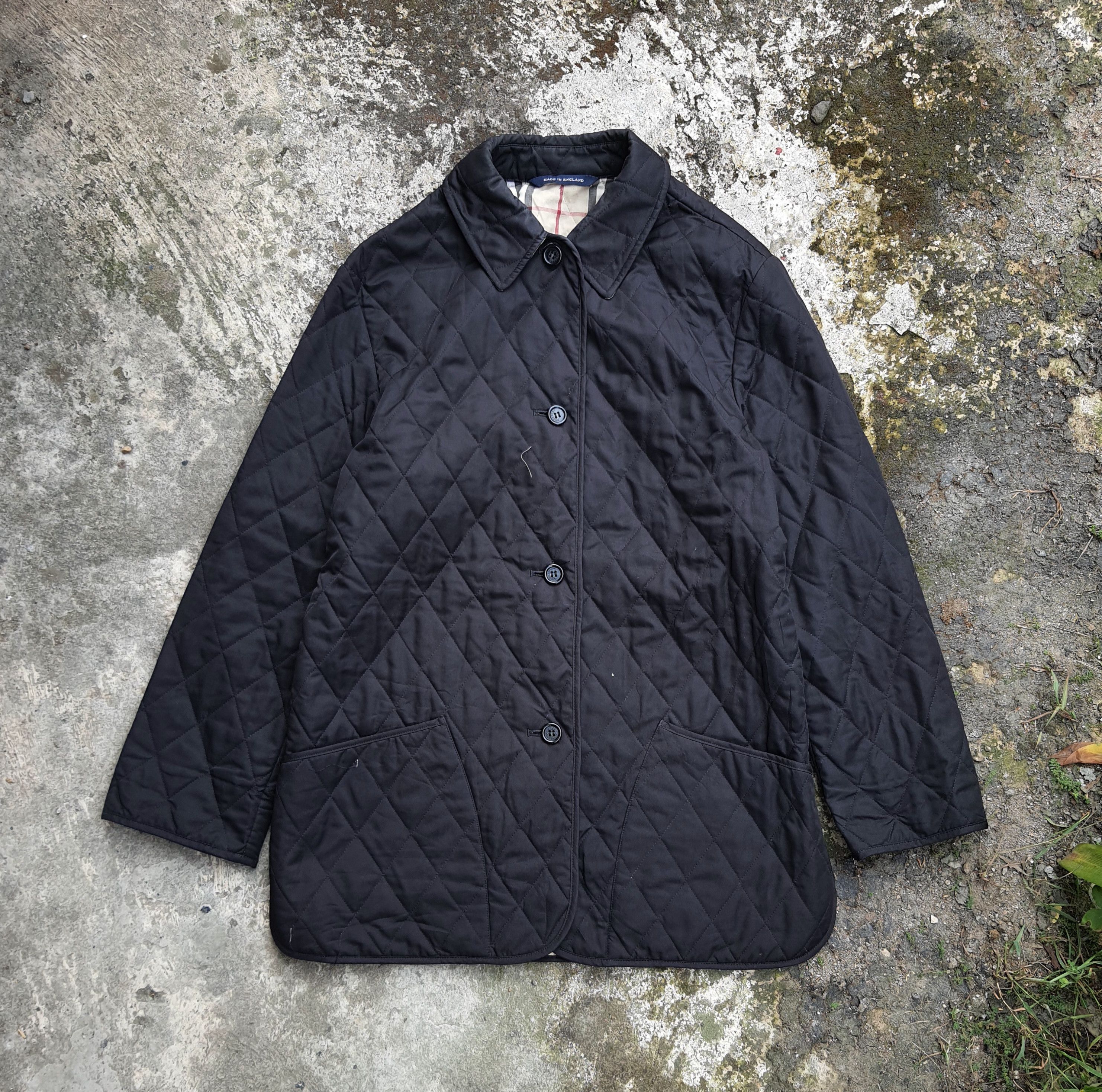 Burberry Burberry black quilted coated Size US L / EU 52-54 / 3 - 1 Thumbnail