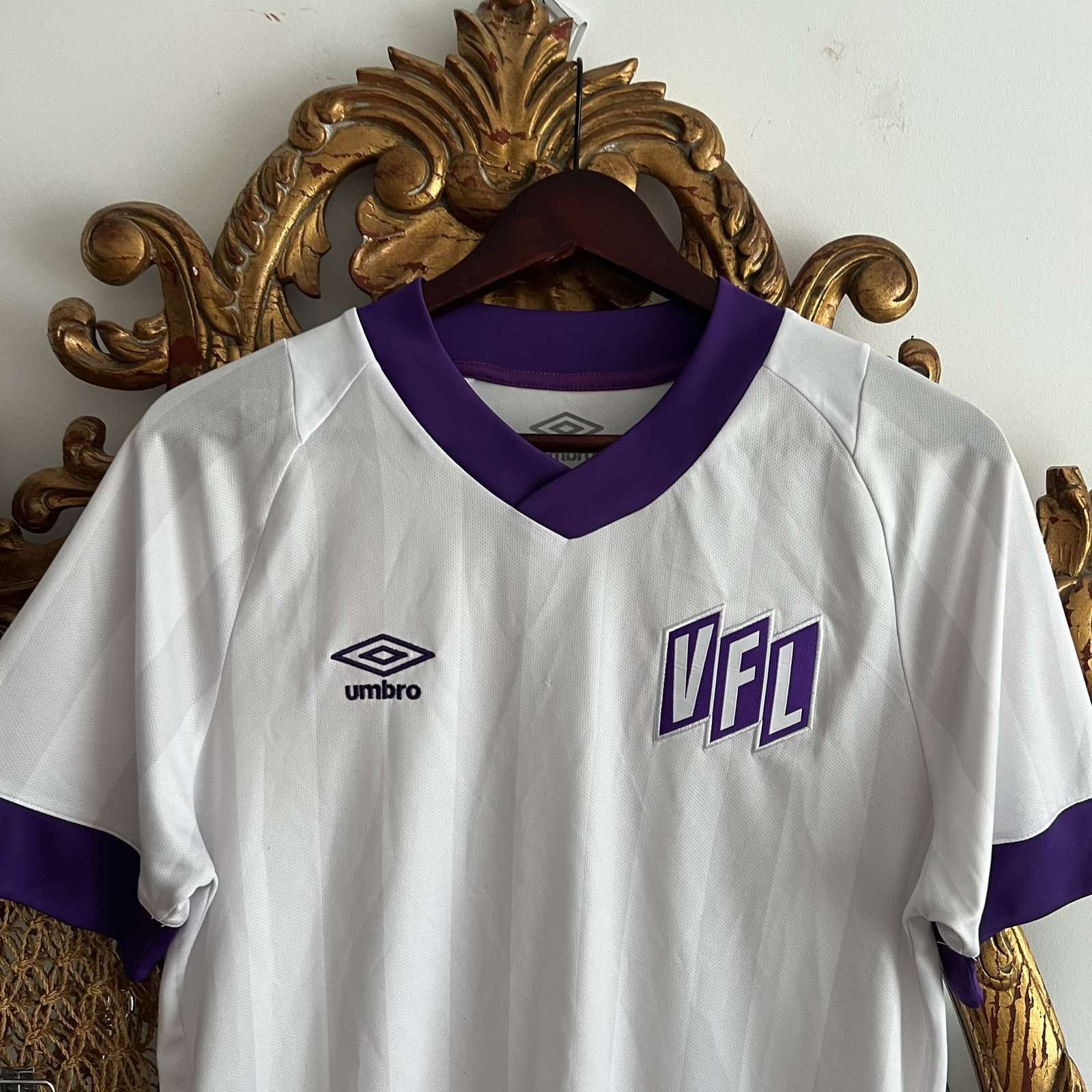 Umbro Rare Umbro Home VFL Bochum Soccer Jersey Sz M Size US M / EU 48-50 / 2 - 2 Thumbnail