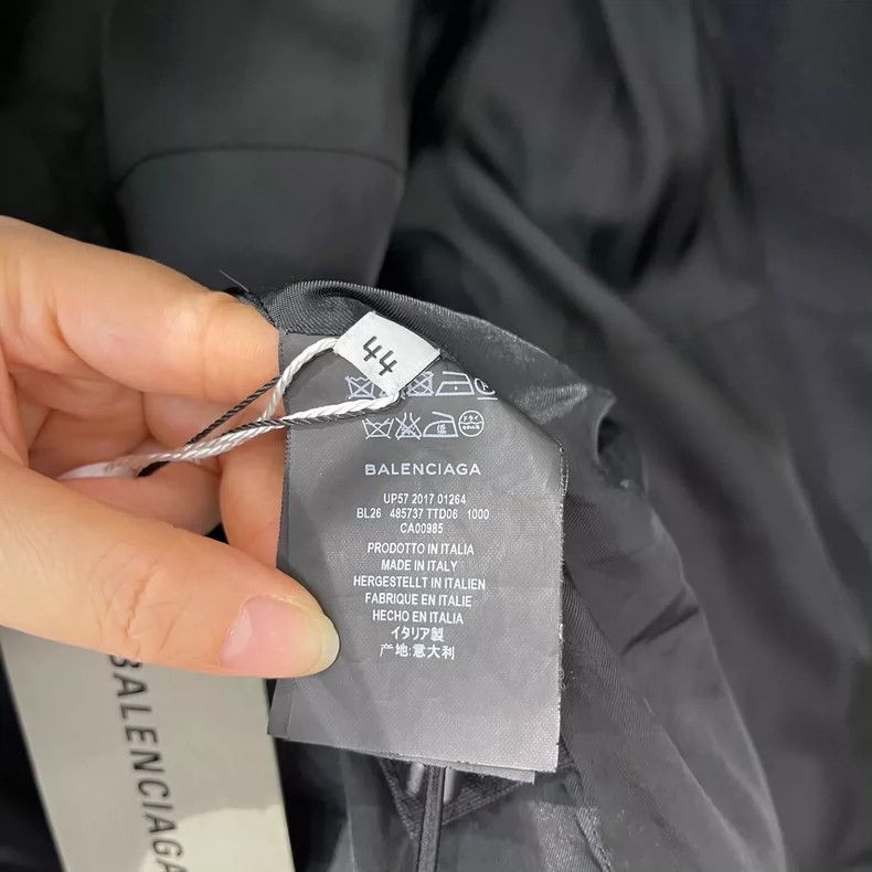 Balenciaga Balenciaga Solid color zipper Parker coat Size US S / EU 44-46 / 1 - 5 Thumbnail