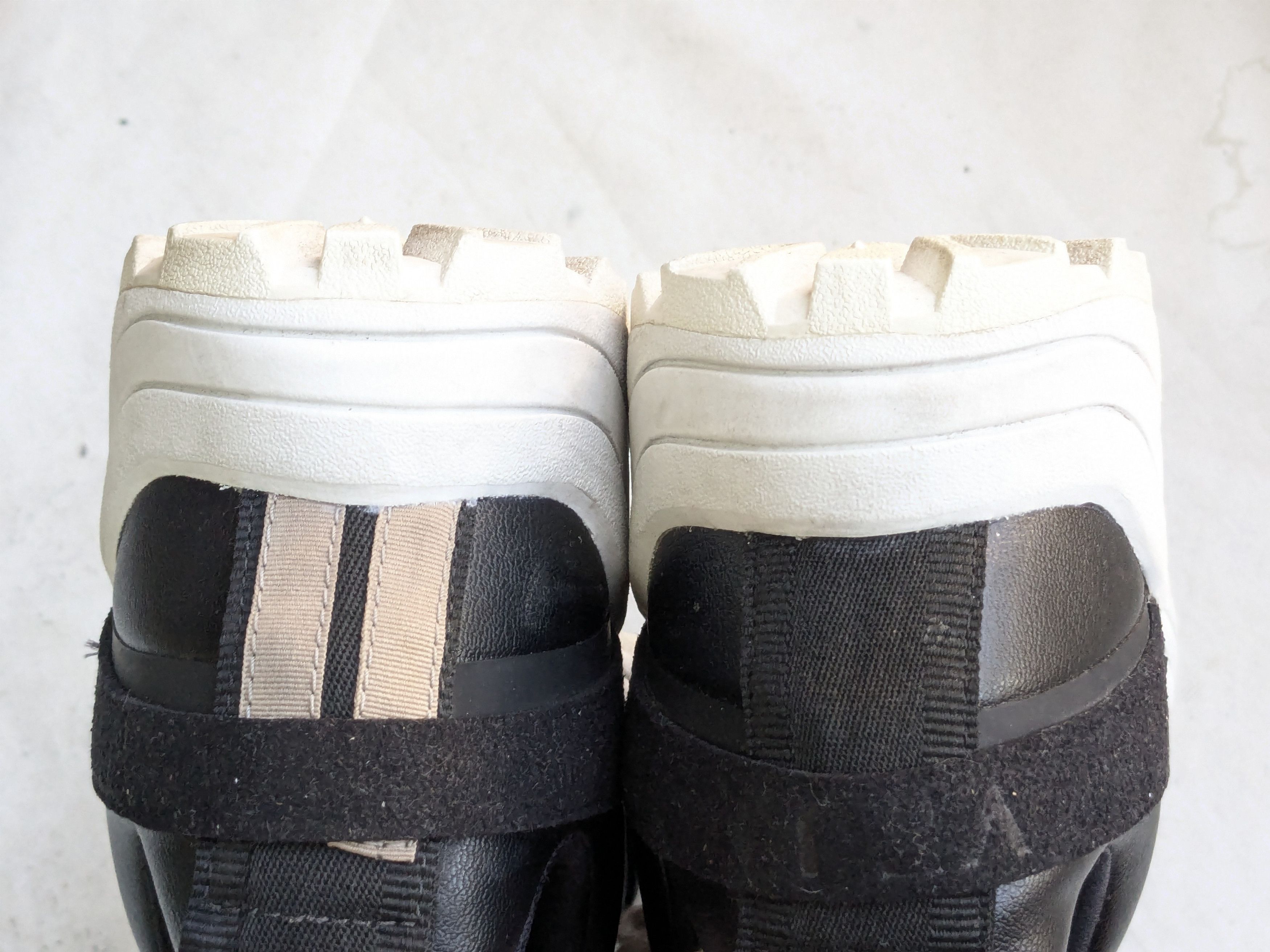 Rick Owens Rick Owens x Veja Hiking Sneakers Black 10 White Size US 10 / EU 43 - 13 Thumbnail