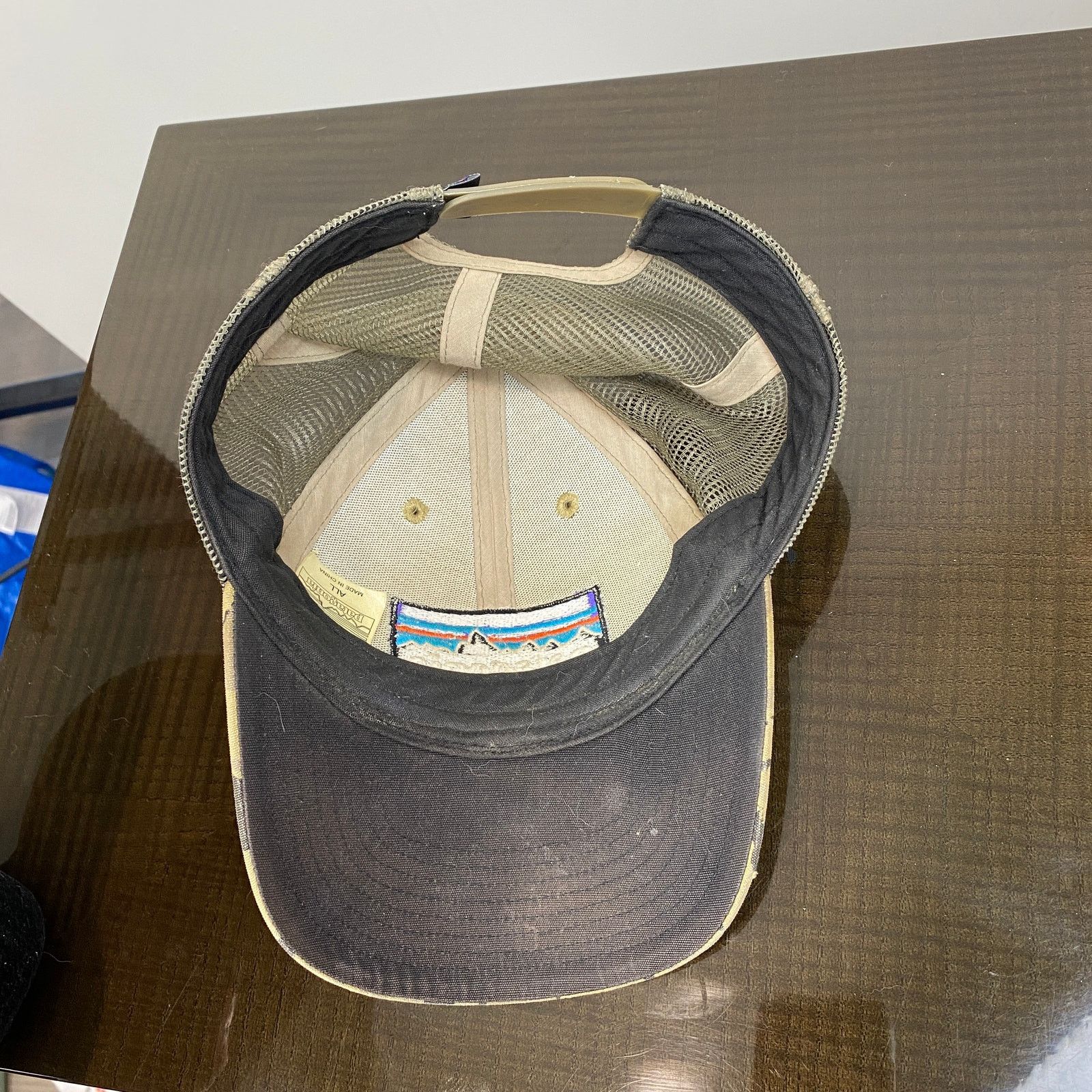 Patagonia Patagonia P-6 Logo LoPro Camo Trucker Hat Snapback Size ONE SIZE - 8 Thumbnail