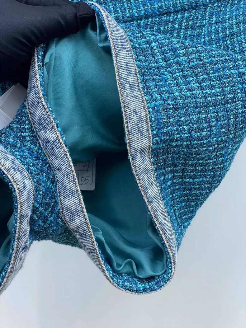 Chanel Chanel 22P peacock blue denim wrap-edged soft tweed shorts Size 42" / US 20 - 7 Thumbnail