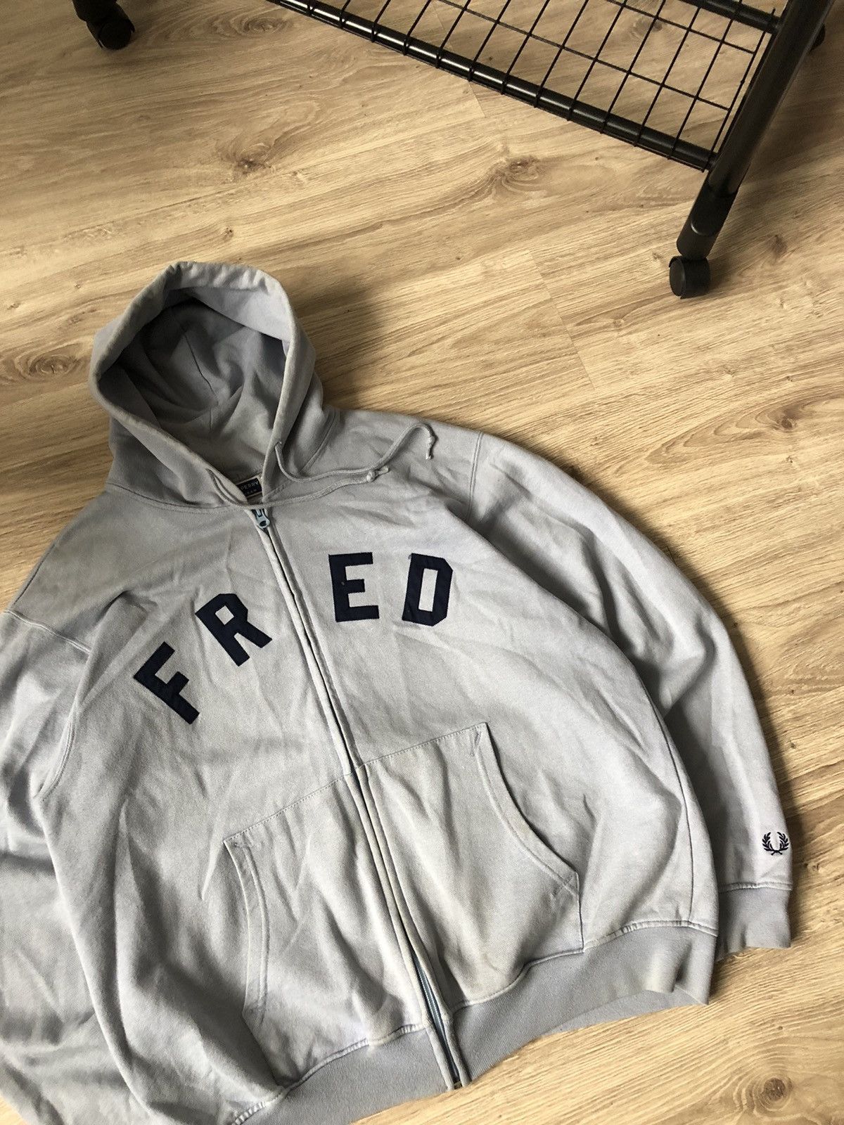 Fred Perry Vintage Fred Perry 90s Spell Out Big Logo Zip Hoodie Size US L / EU 52-54 / 3 - 3 Thumbnail