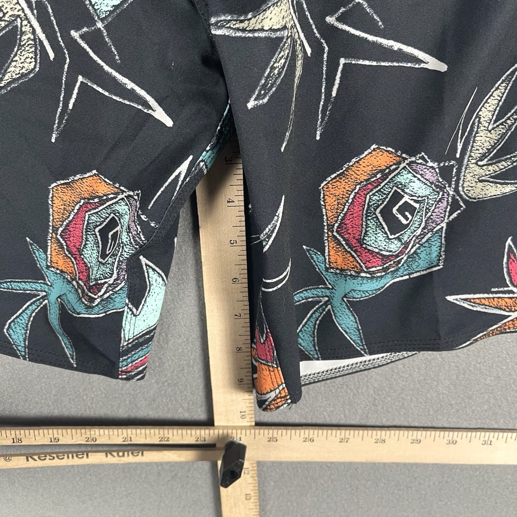 Billabong Billabong Board Shorts Men's 34 Multicolor Geometric 90s Y2K Beach Hawaiian Recycler Sundays Airlites Size US 34 / EU 50 - 6 Thumbnail