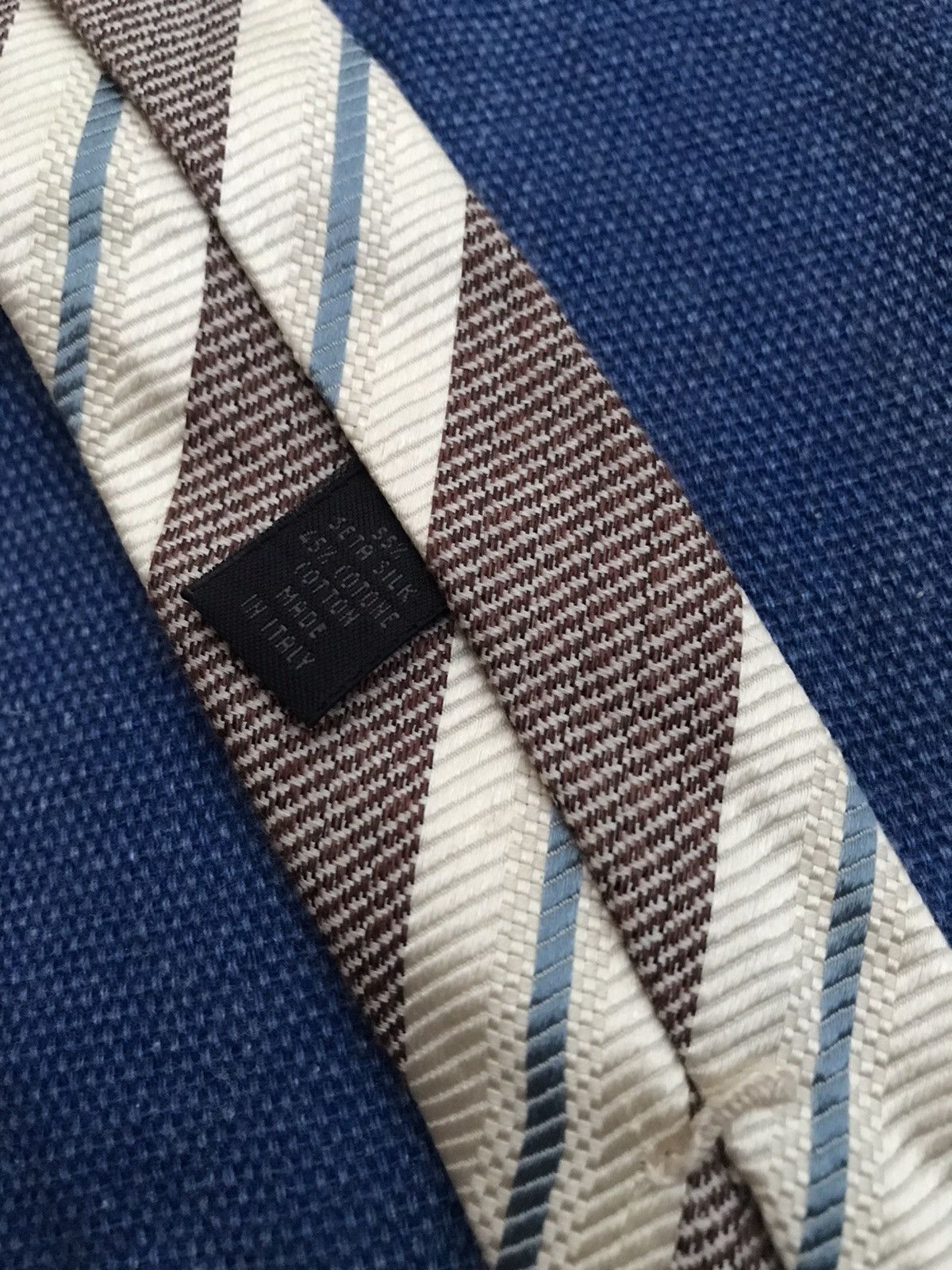 Handmade THREE FOLD TIE UNLINED UNCANVASSED, MADE IN ITALY CLUB TIE Size ONE SIZE - 7 Thumbnail