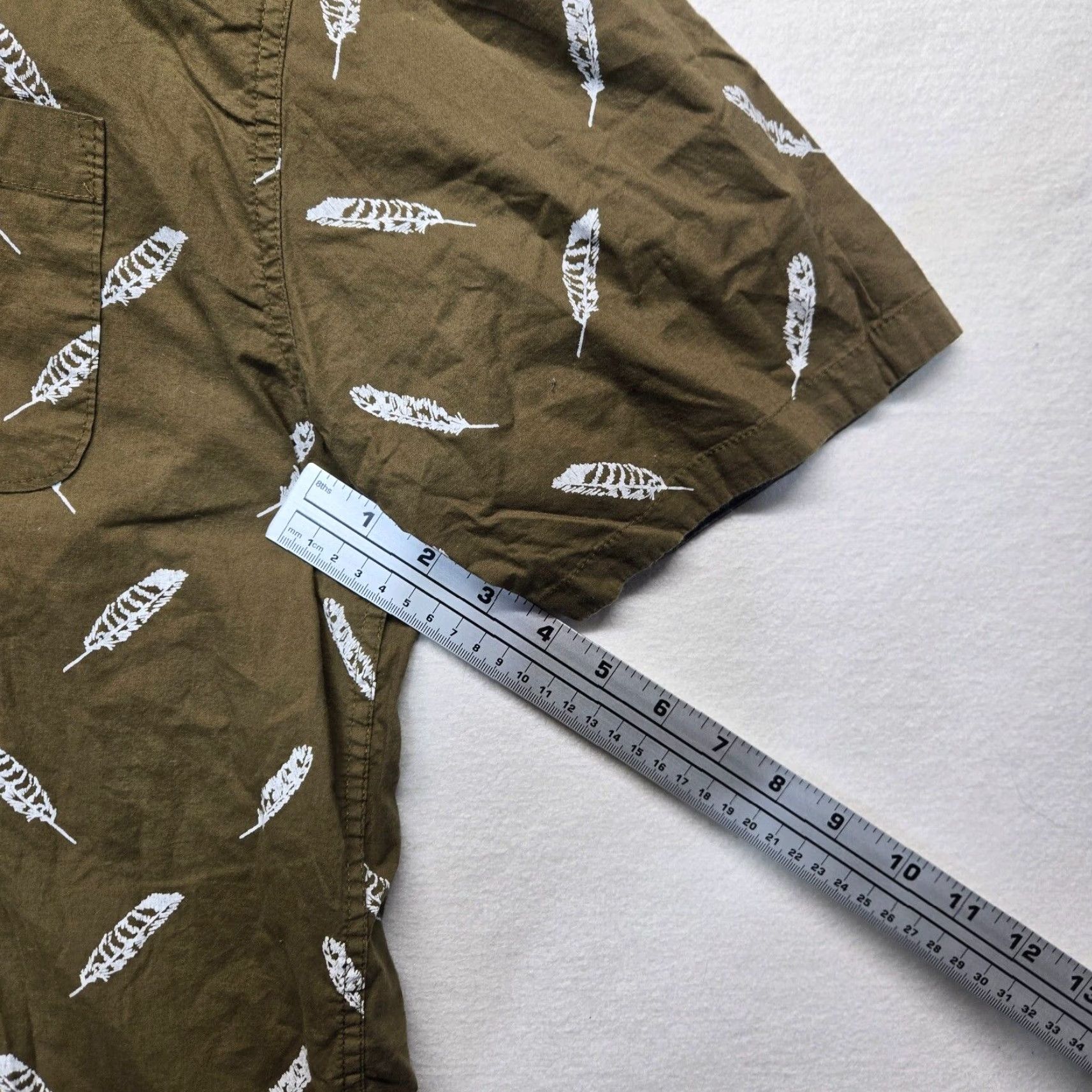 Carbon Carbon Shirt Hawaiian Button-Up Short Sleeve Casual Pocket Adult Men XL Brown Size US XL / EU 56 / 4 - 5 Thumbnail