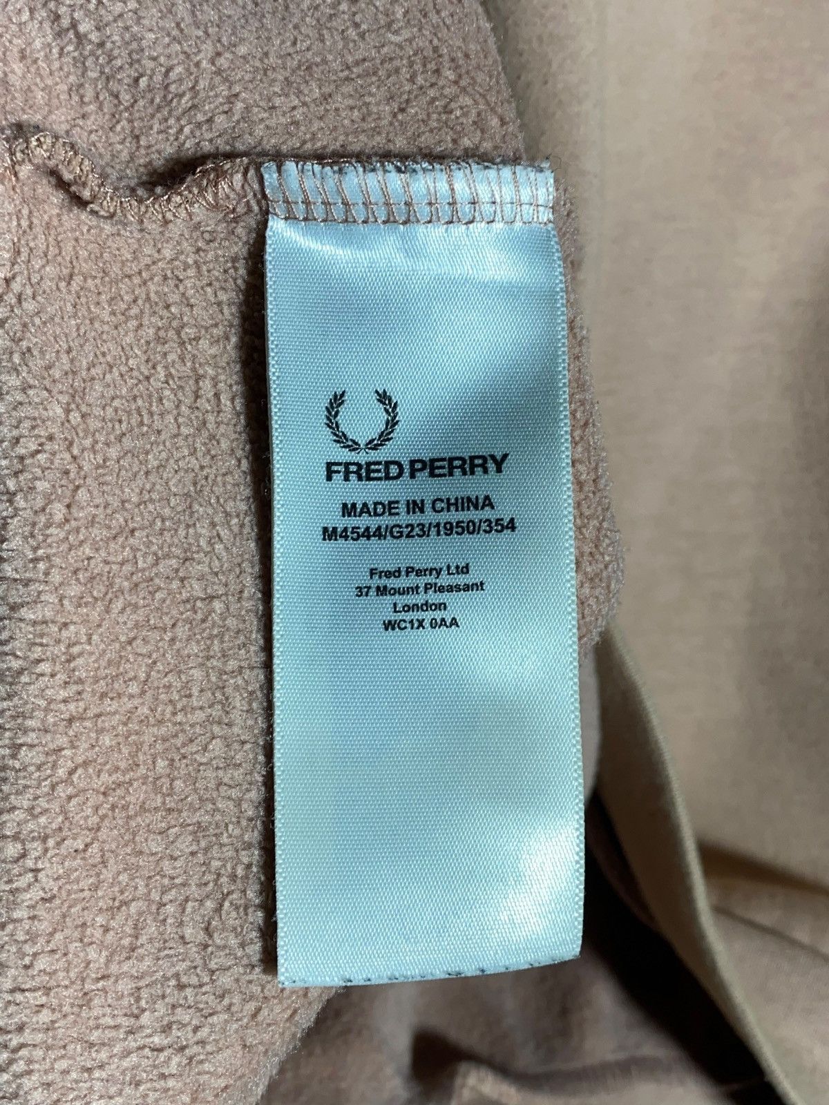 Fred Perry × Vintage 🔥 2000s FRED PERRY DISTRESSED ICONIC LOGO SWEATSHIRT 🔥 Size US S / EU 44-46 / 1 - 16 Thumbnail