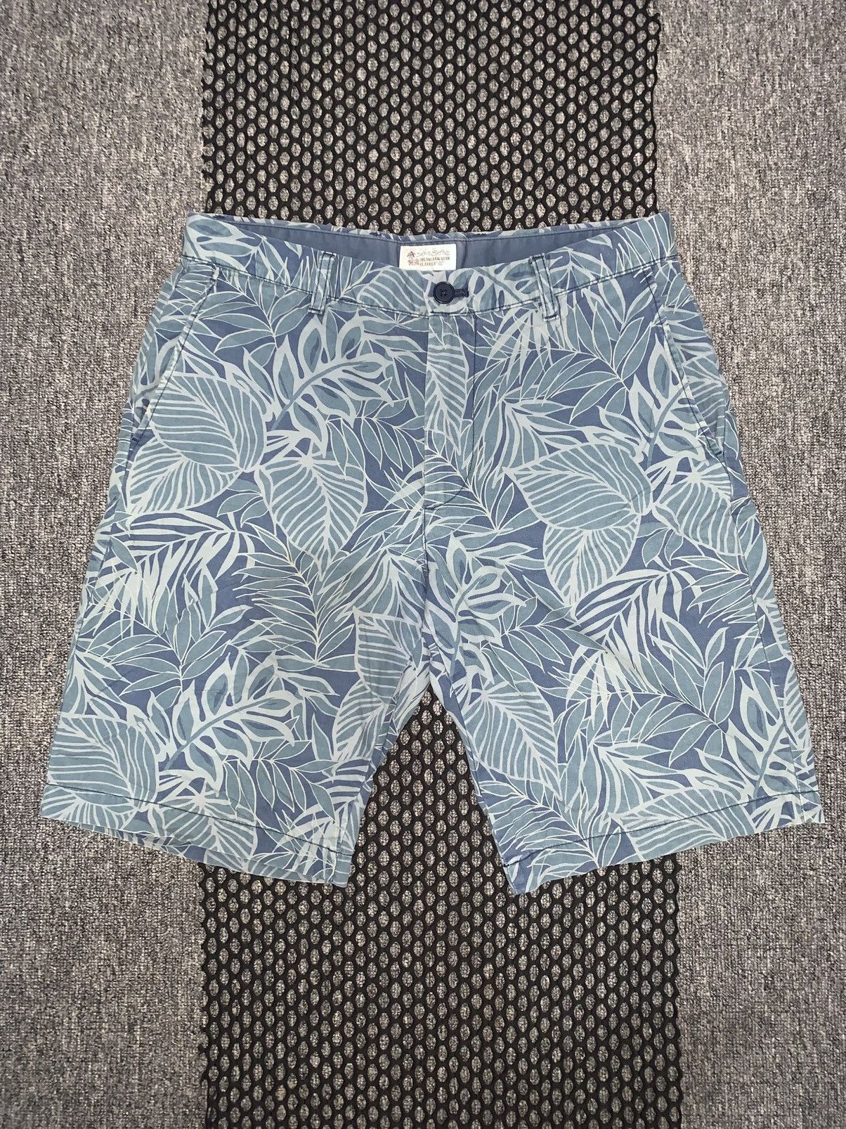 Uniqlo Iolani Hawaiian Classic Uniqlo Short Pants Size US 32 / EU 48 - 2 Thumbnail