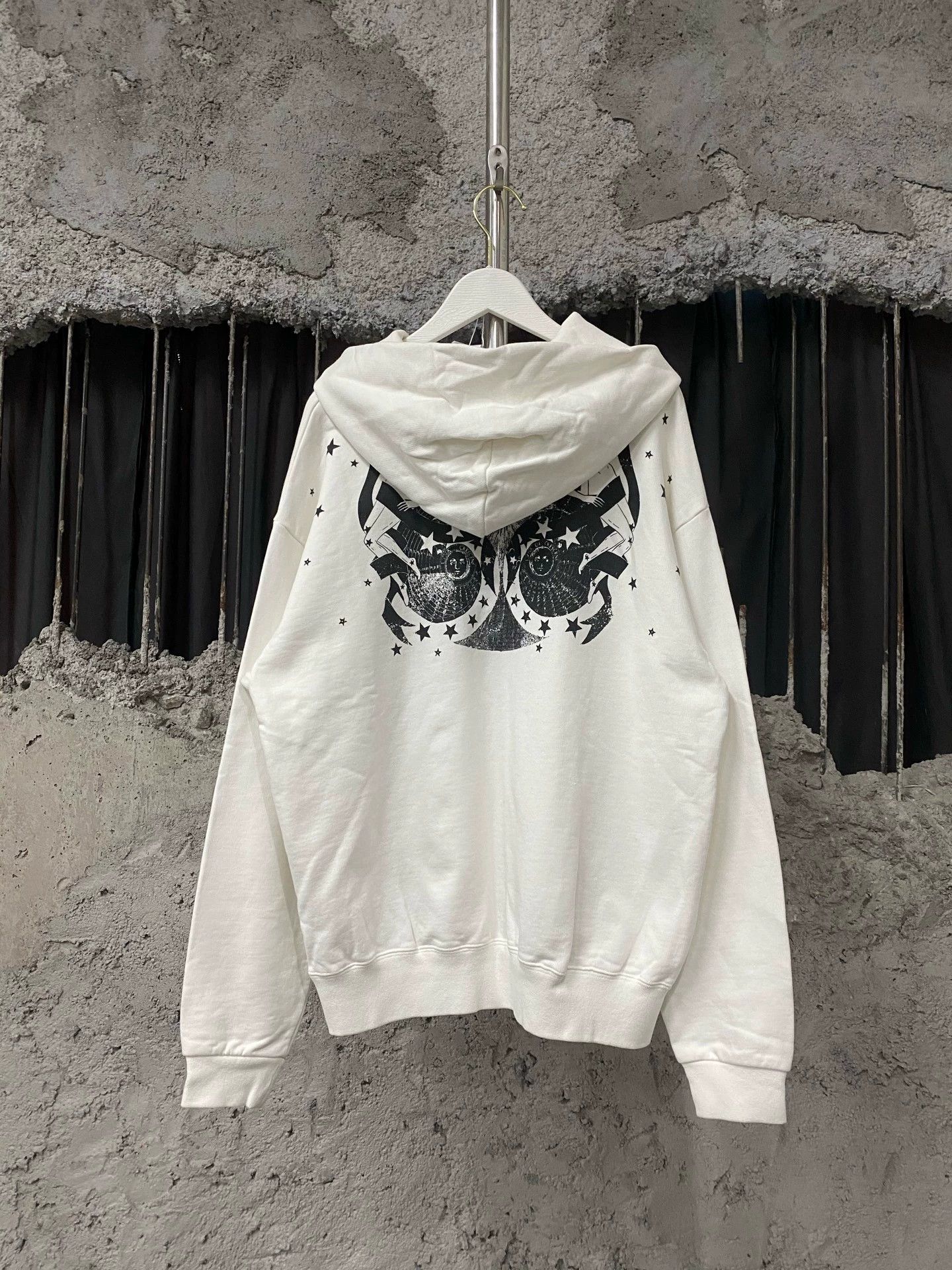 Givenchy Givenchy hoodie M new Size M / US 6-8 / IT 42-44 - 2 Thumbnail